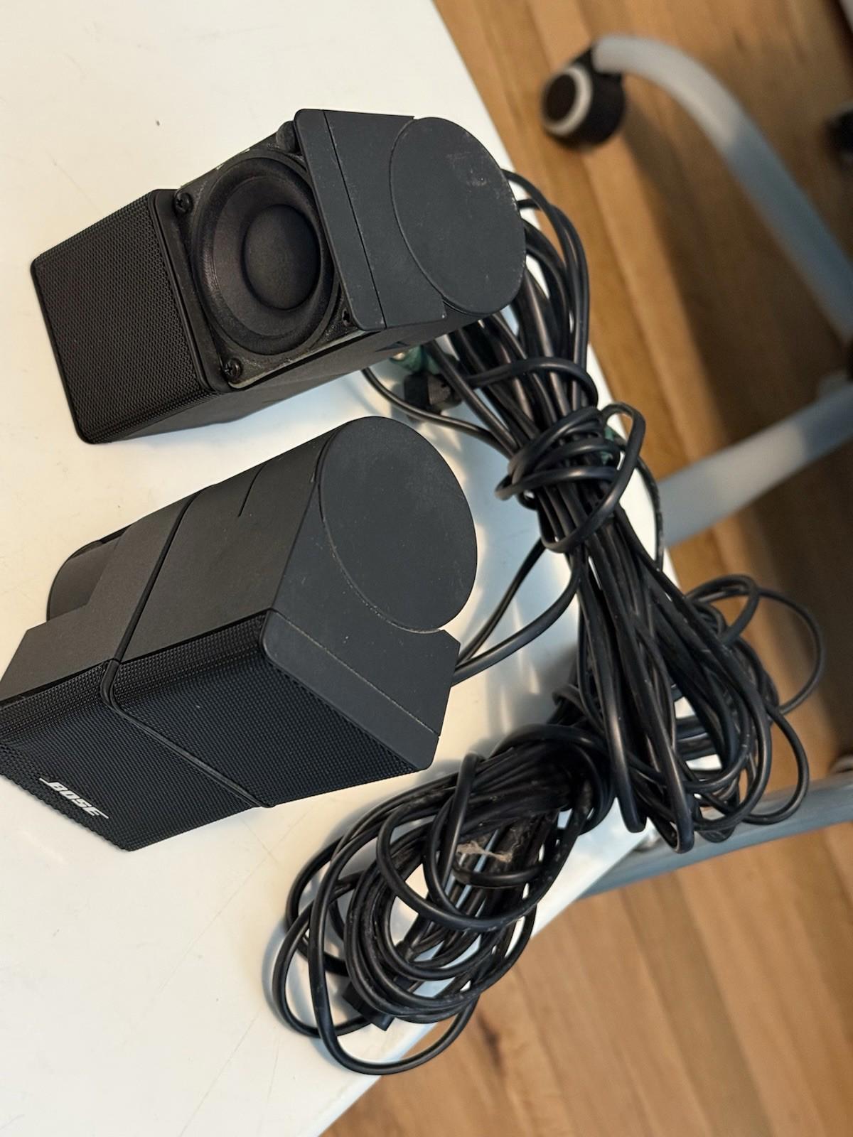 Bose Double Cube Jewel Speaker with Cord, Wire - Black, One Speaker Missing Gril
