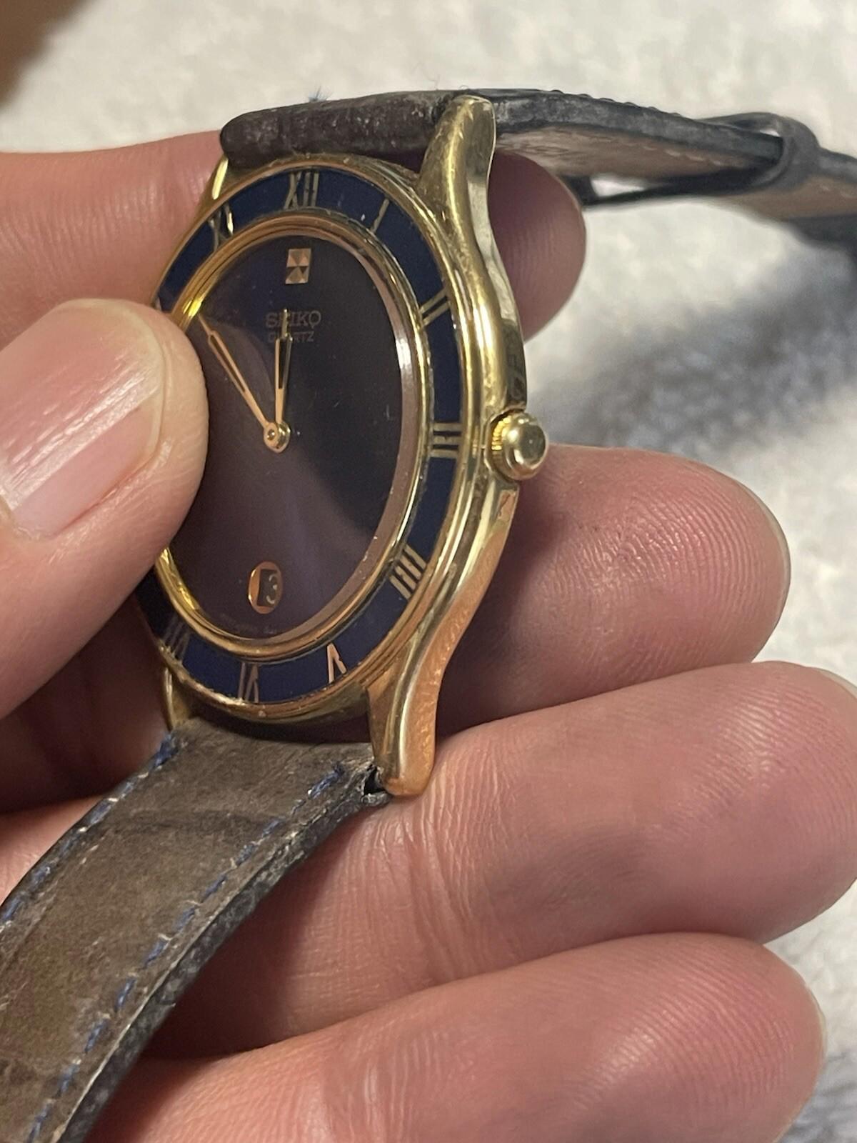 SEIKO black double ring case gold Roman hour (needs Battery And Wristband