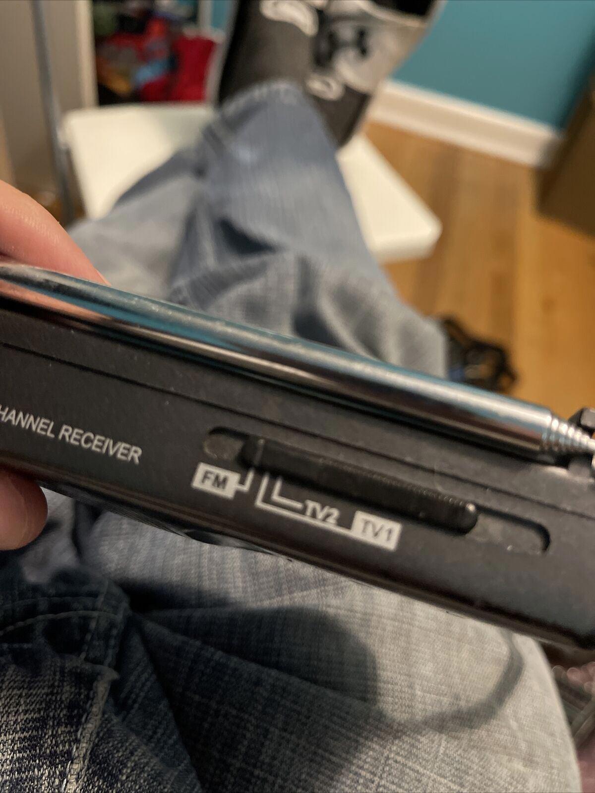 VTG Jensen MR-400 AM/FM/TV1/TV2 12 Channel Portable