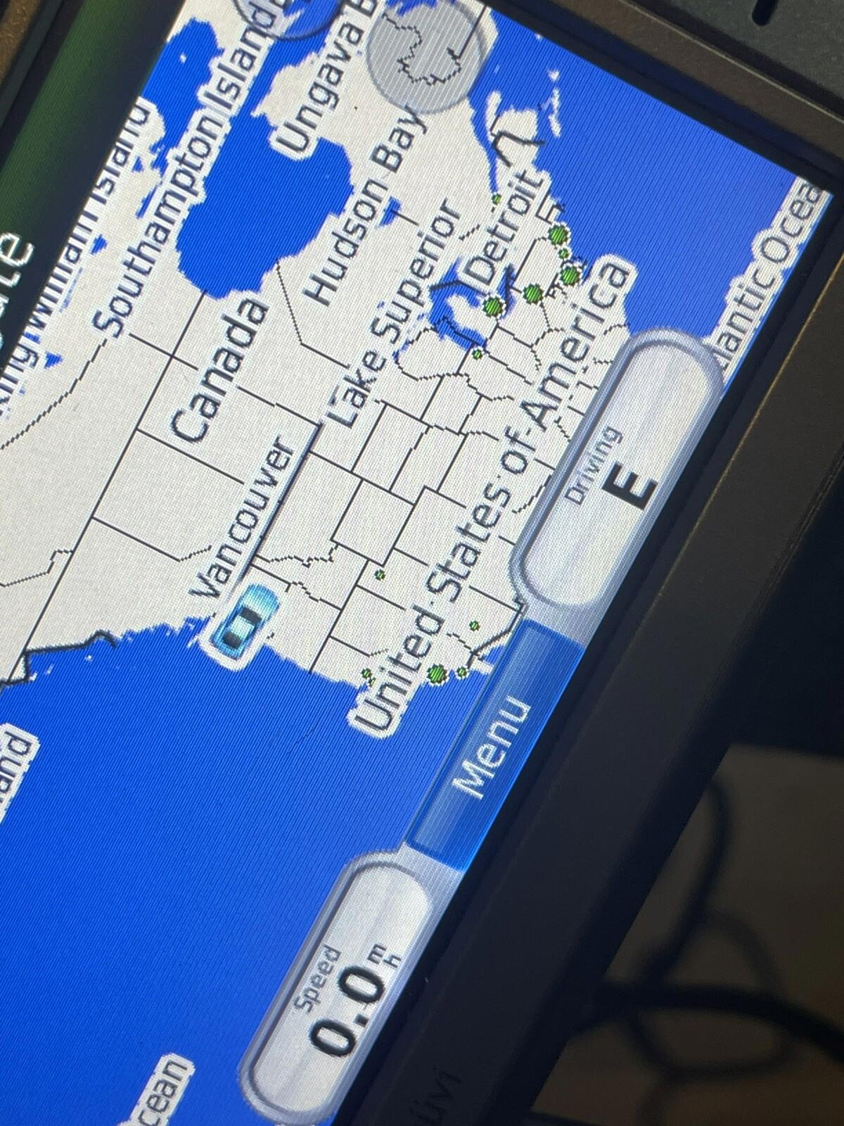 Garmin nüvi 260W  CAN 310 GPS - GOOD CONDITION