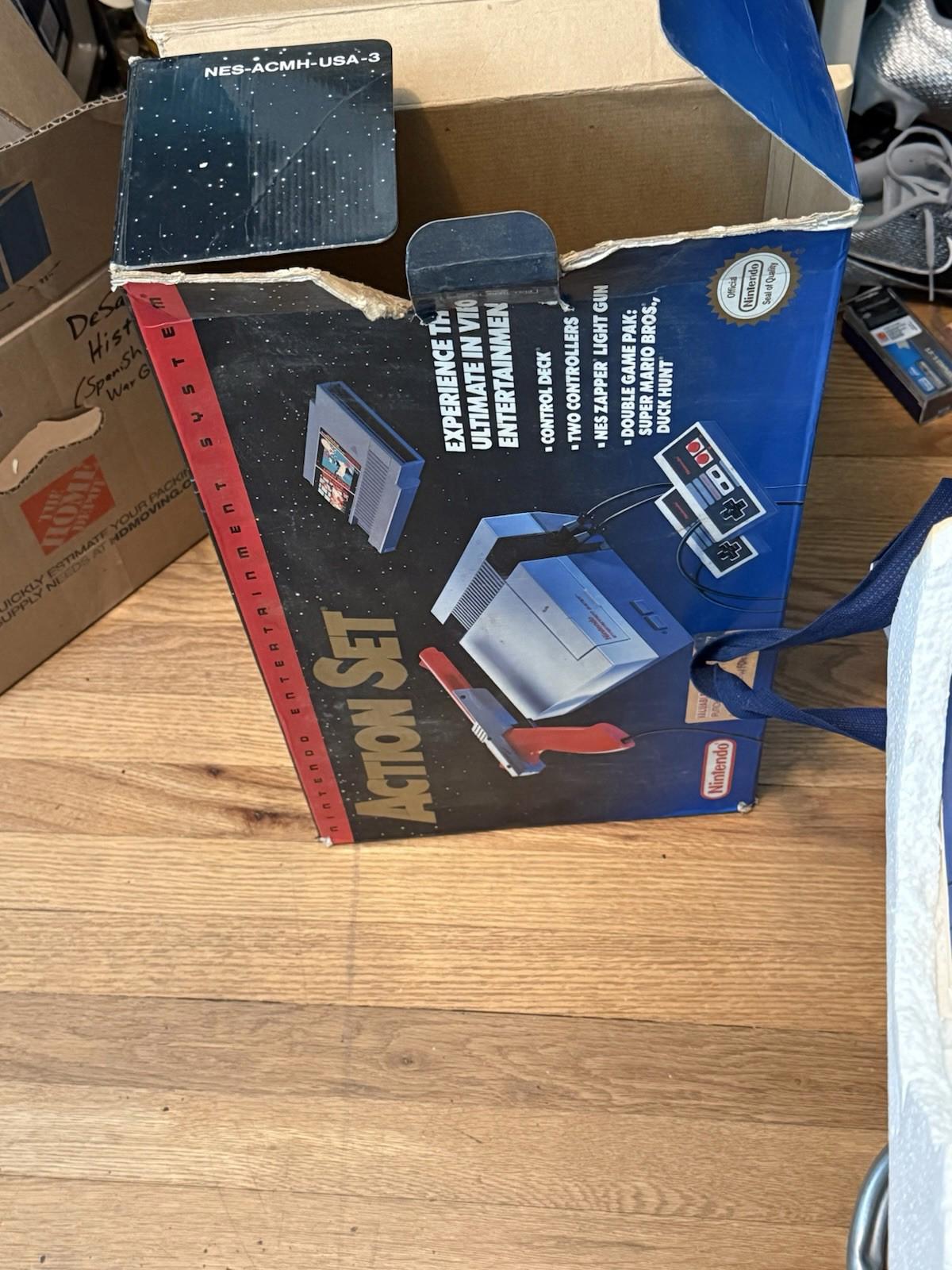 1988 Nintendo Entertainment System Action Set NES Complete In Box  (read Descrip