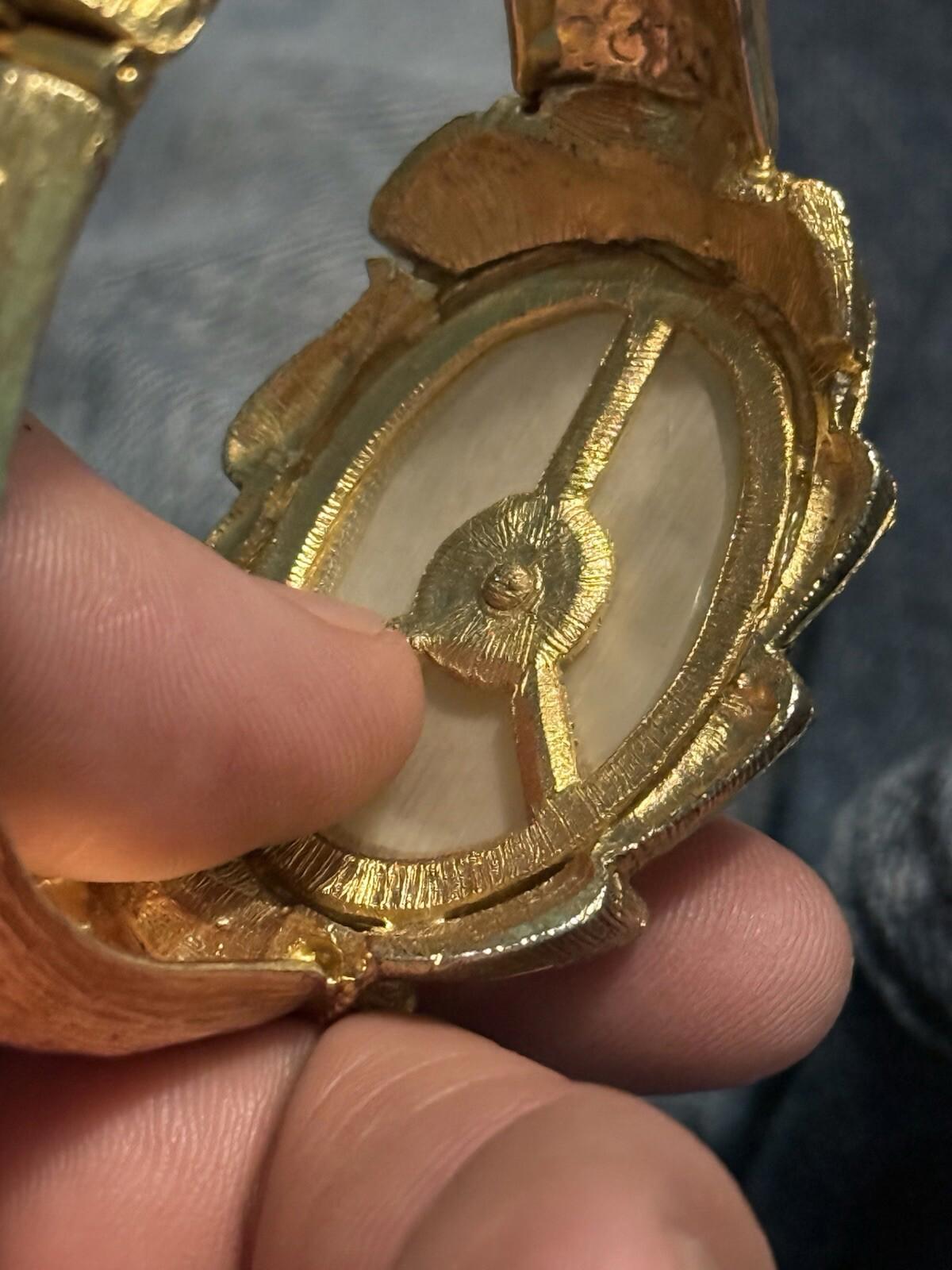 bracelet women Vintage ( Needs Repair)