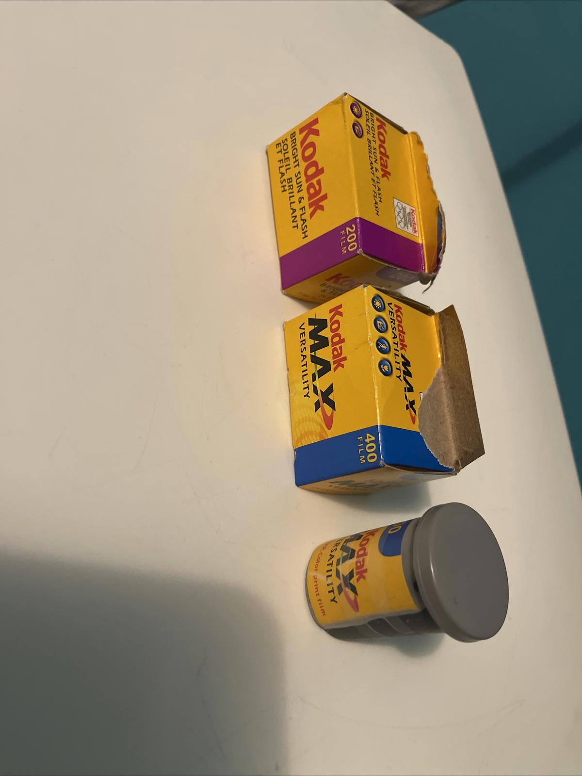 X3 Kodak film 24 Exp.          (12)