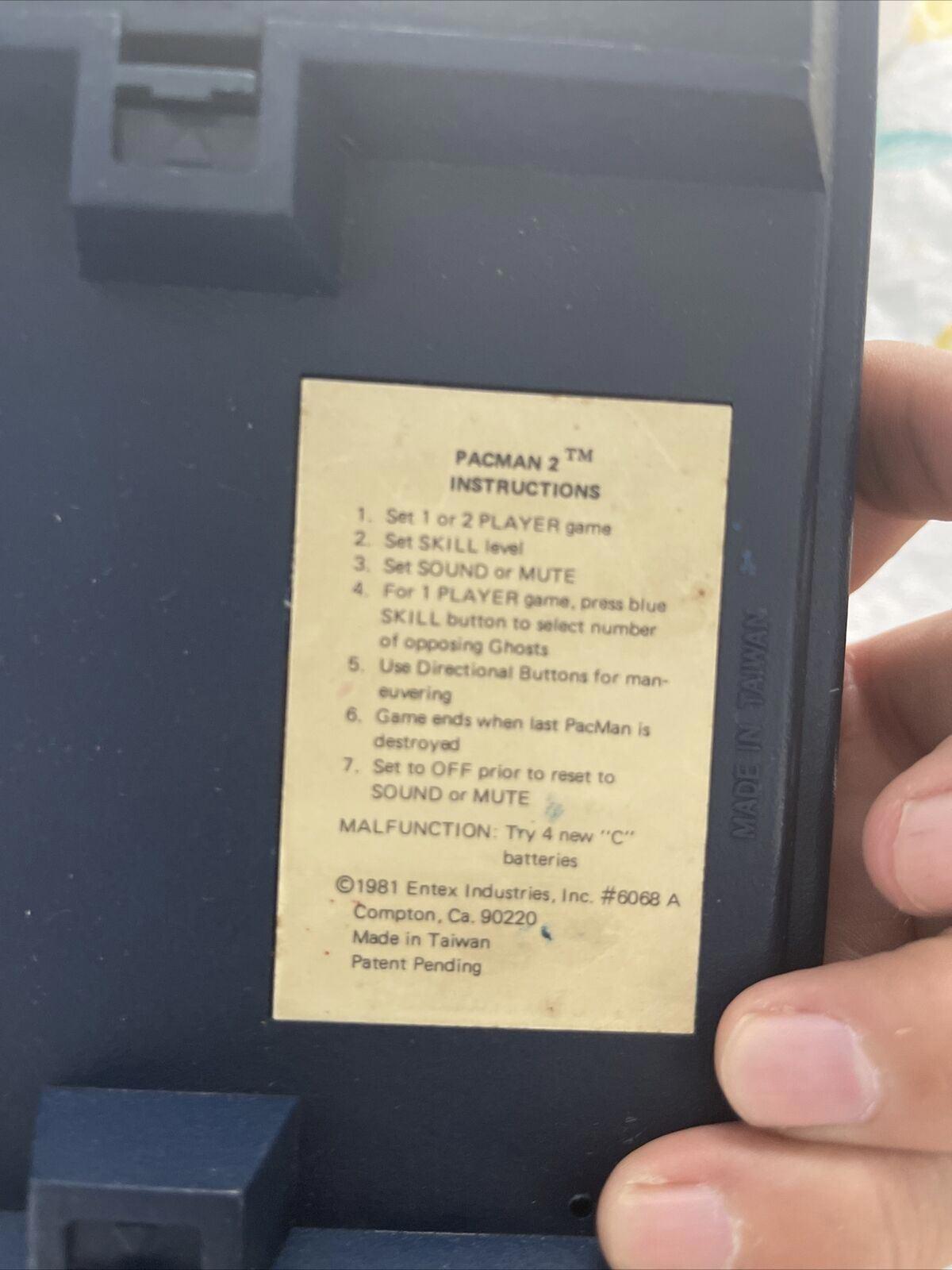 Entex 1981 PacMan 2 Handheld Vintage Video Game Original Works Electronic (19)
