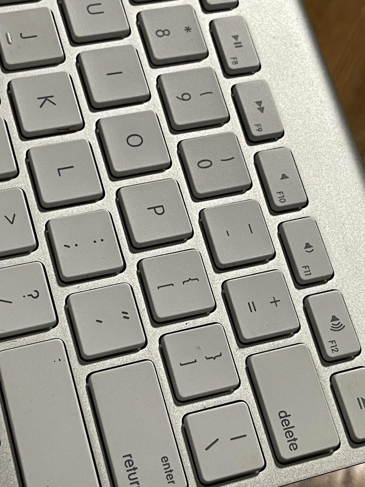 Apple Magic Keyboard - Model A1314 - Wireless Bluetooth - tested