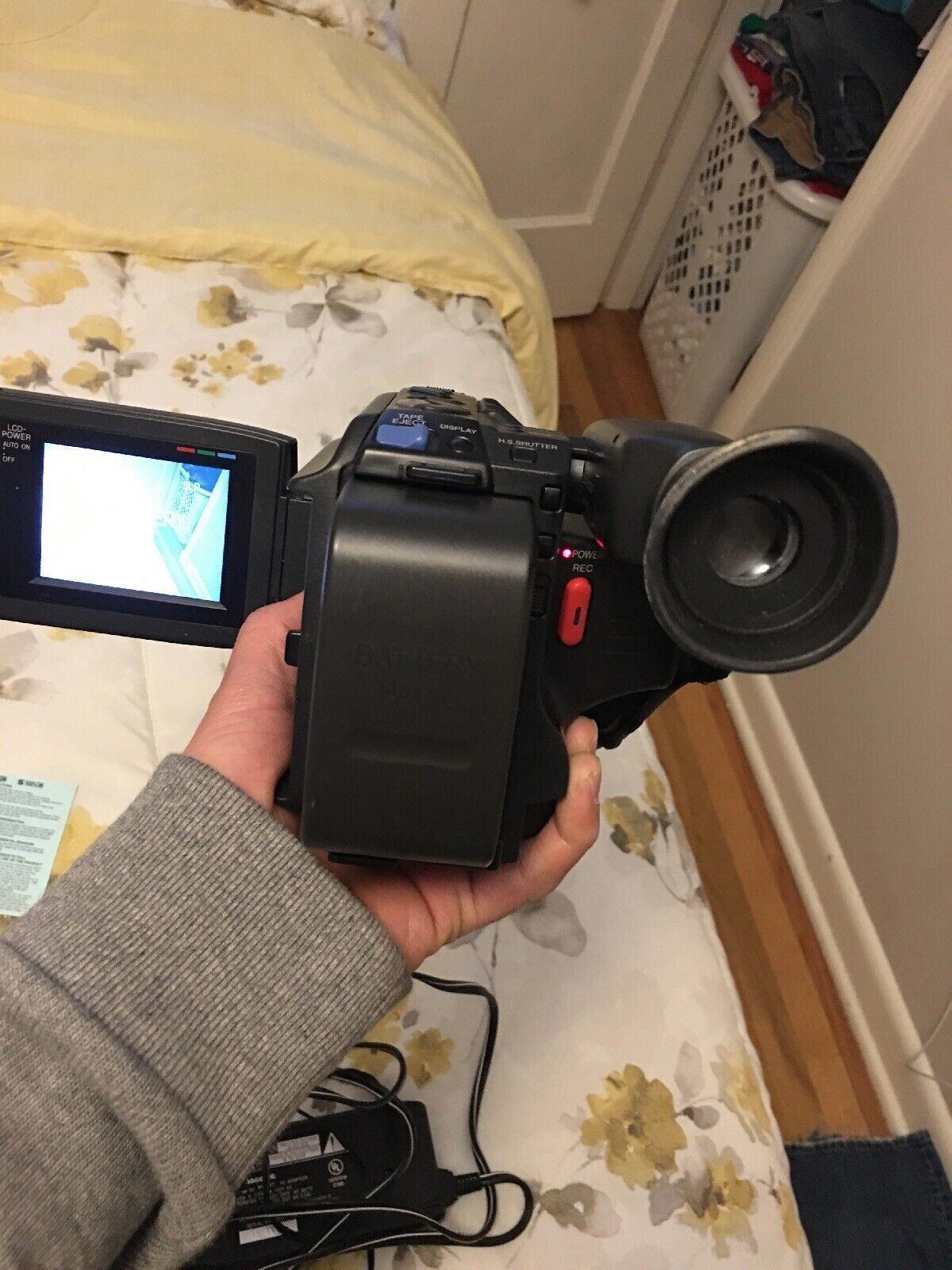Panasonic Palmcorder PalmSight Camcorder PV-L657D with Manual in Case
