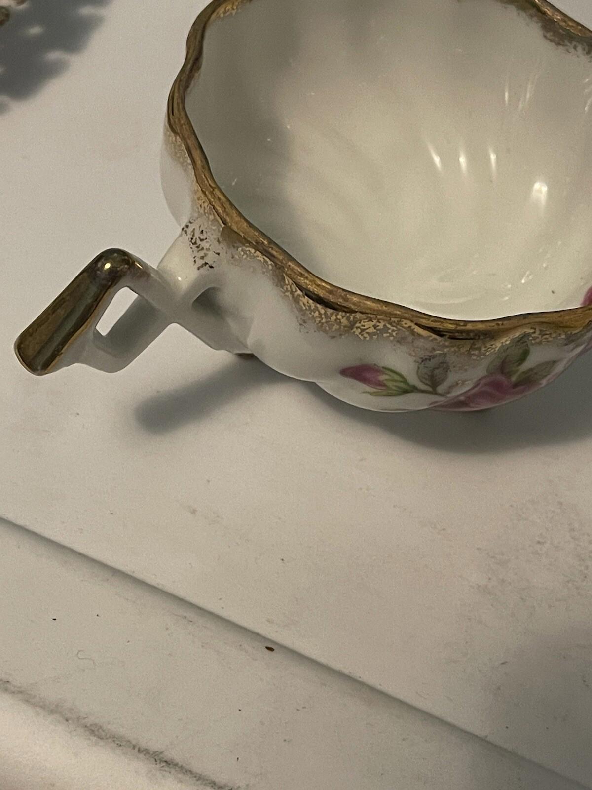 Vtg Hand Painted Footed Teacup Saucer Gold Gilded