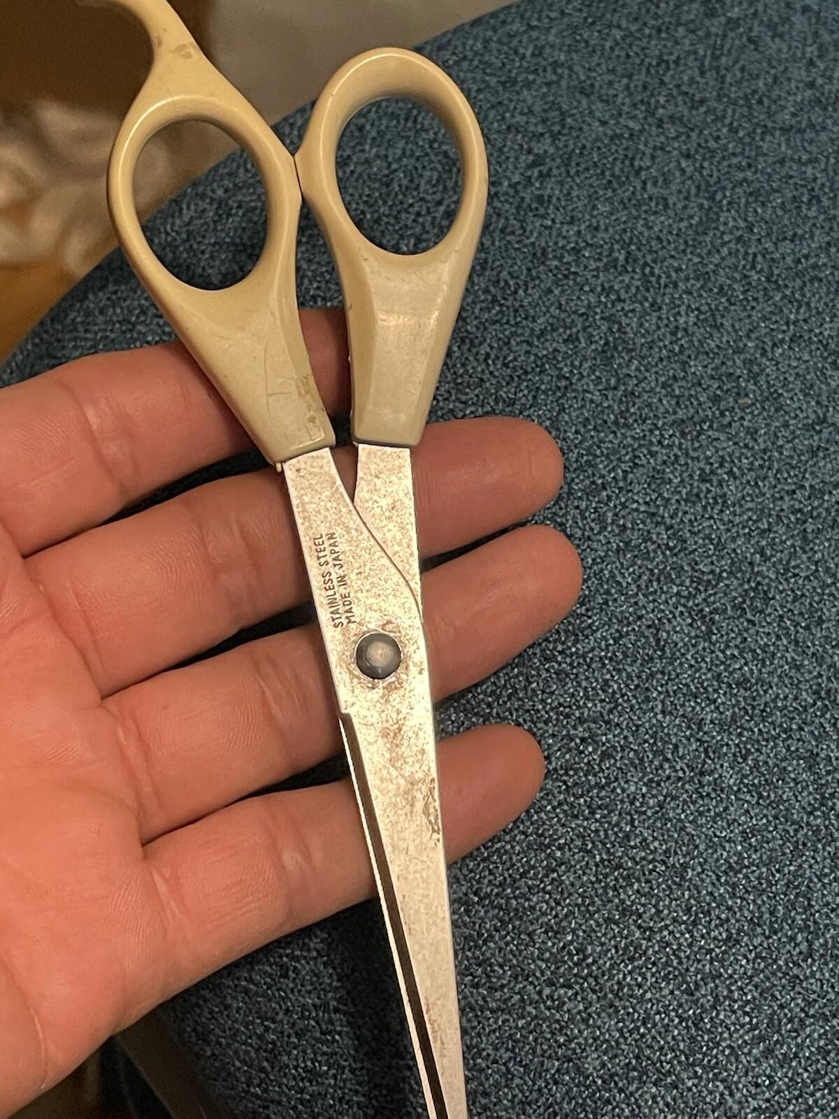 Vintage Scissors Barber Thinning Shears  Japan Light Weight 6 Inch