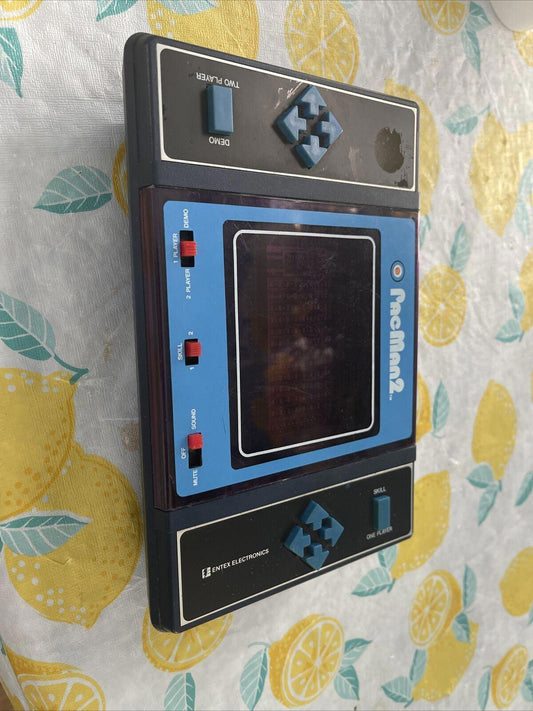 Entex 1981 PacMan 2 Handheld Vintage Video Game Original Works Electronic (19)
