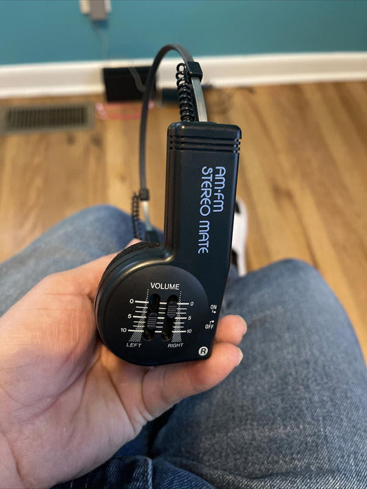 vintage Realistic Headphones Model 12-145. (4)