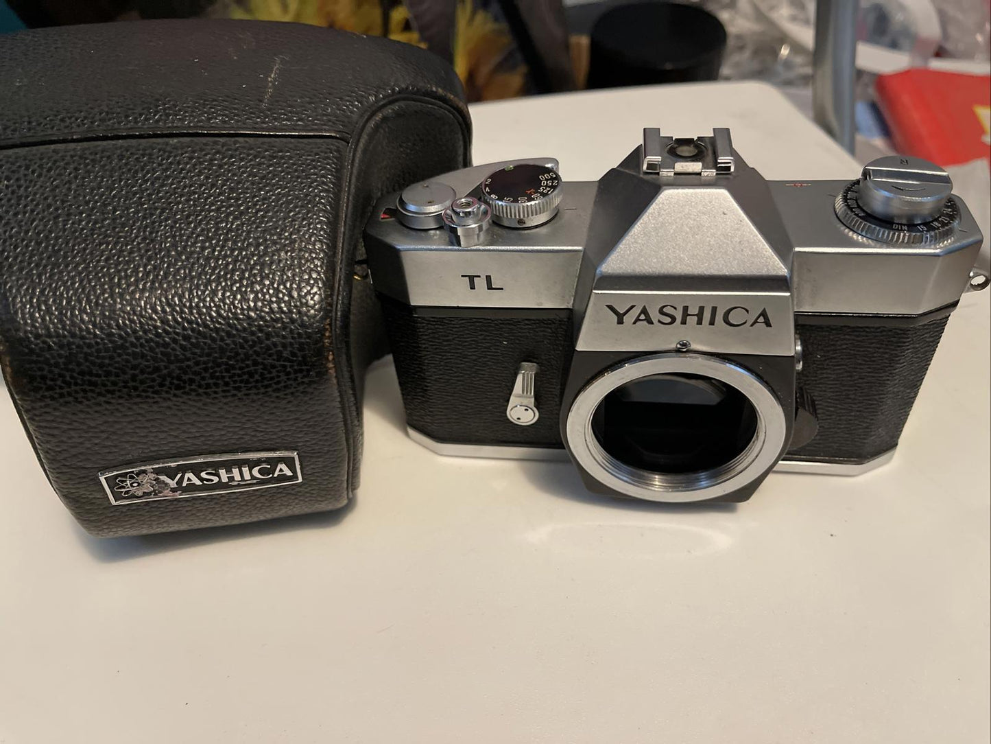 Yashica TL camera , Not Tested (asis) (1)