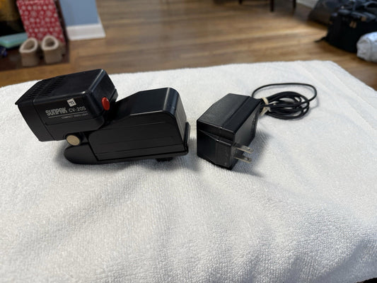 Sunpak CV-200 Compact Video Light With Charger , Good Condition