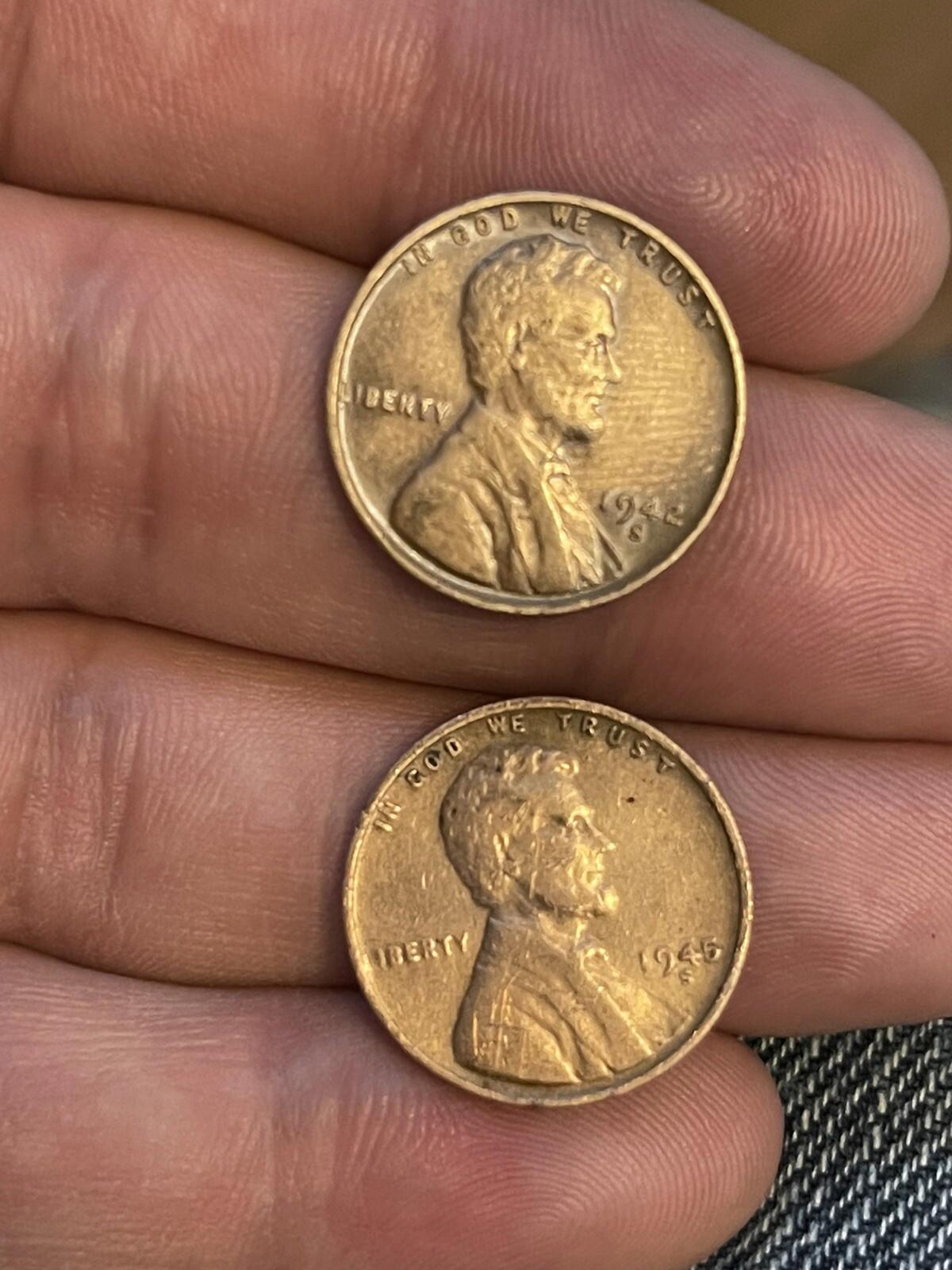 x2 one cent penny’s  1942 , 1945