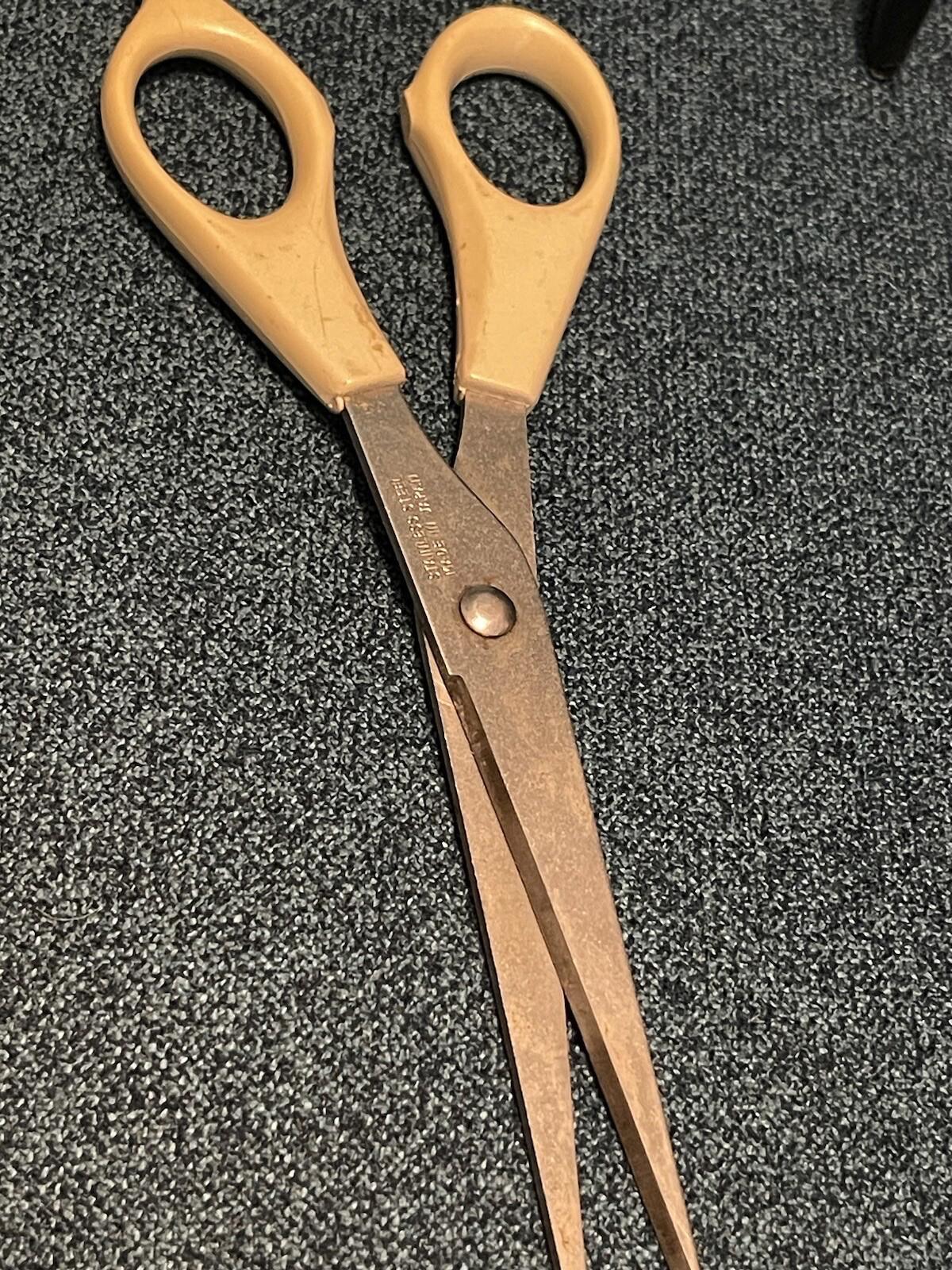 Vintage Scissors Barber Thinning Shears  Japan Light Weight 6 Inch