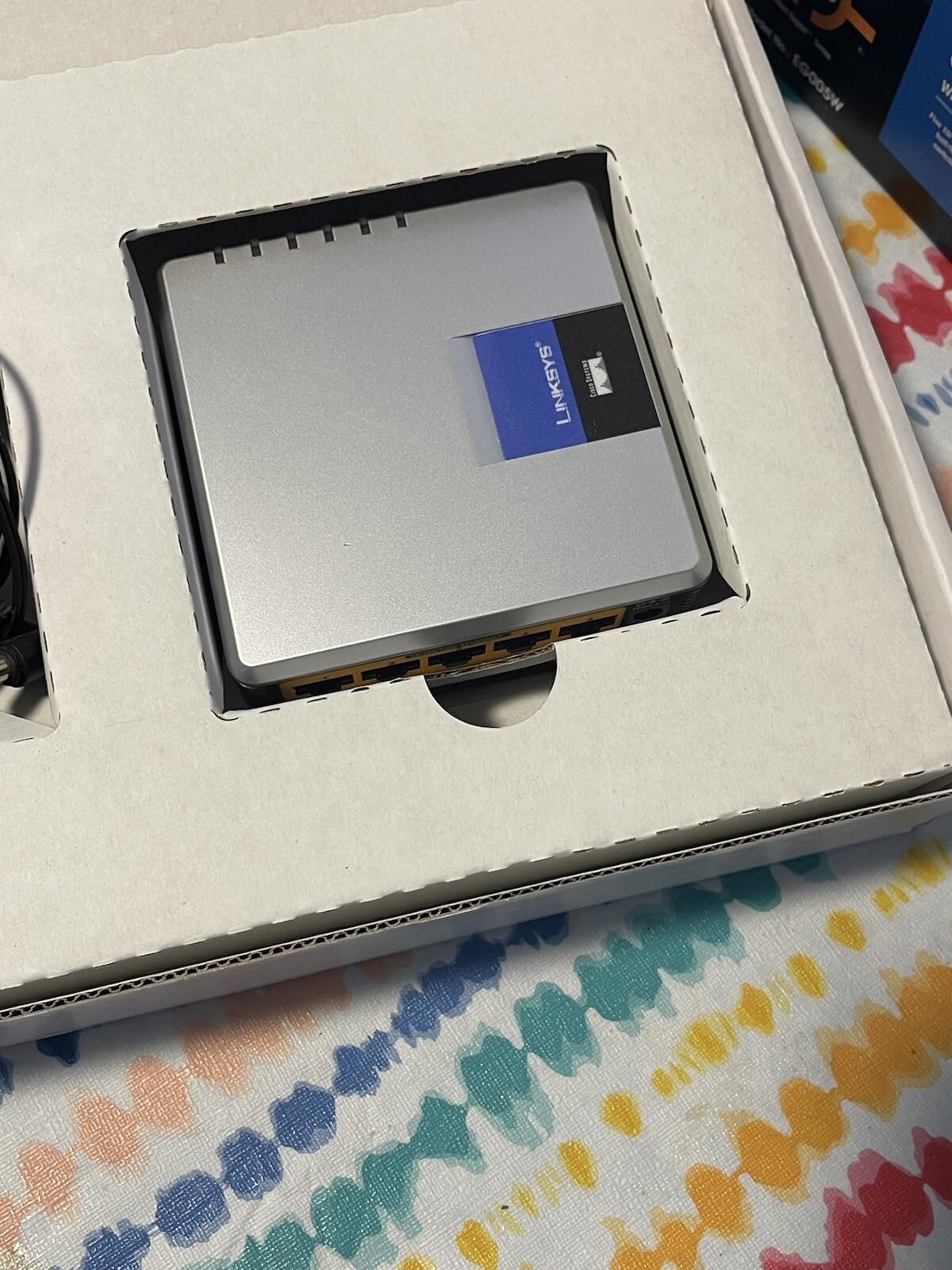 Linksys  Instant Gigabit (EG005W) 5-Ports External Switch 10/100/1000Mbps