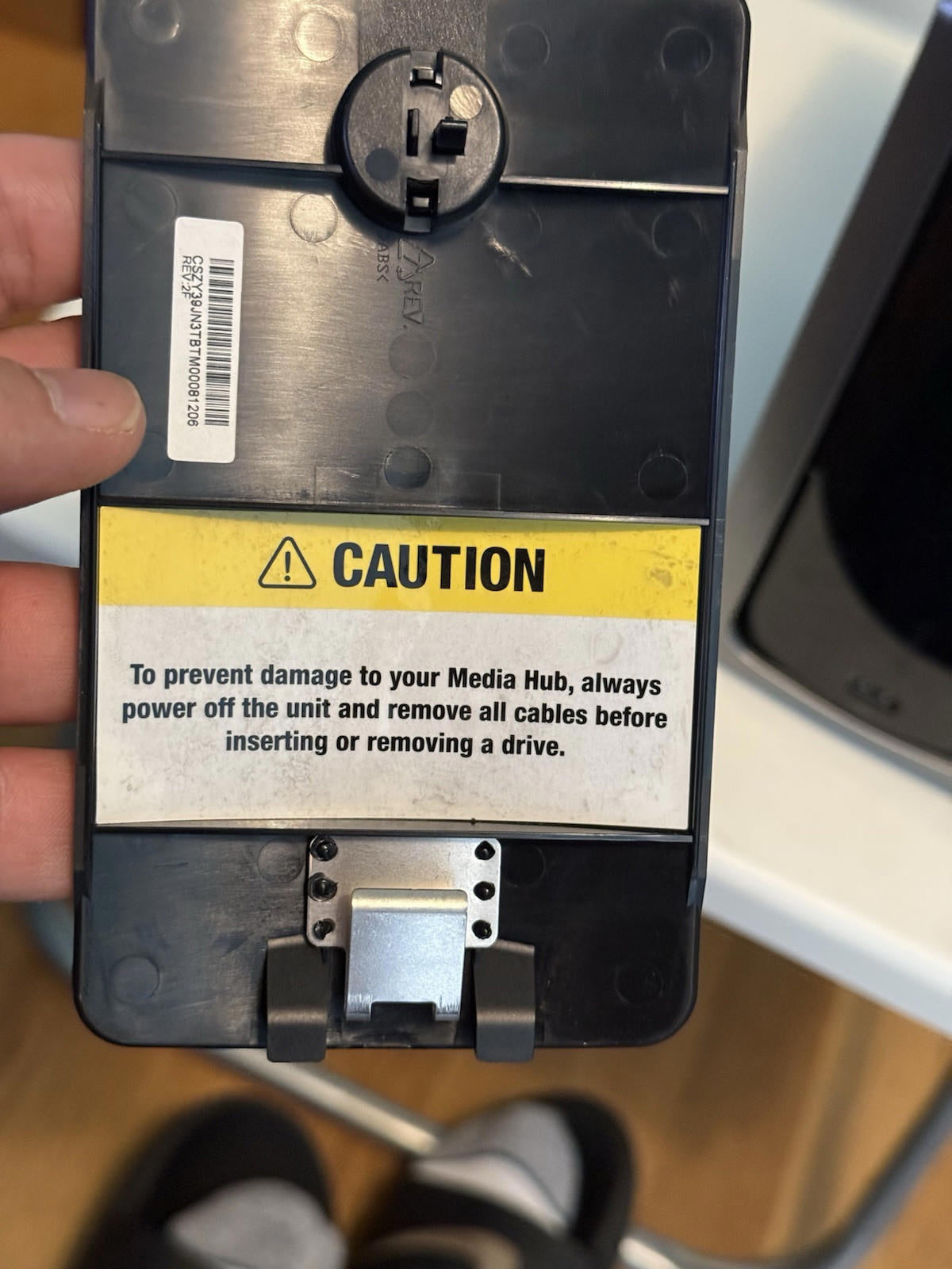 LinkSys Media Hub NMH 305, , Works , No Hard Drives