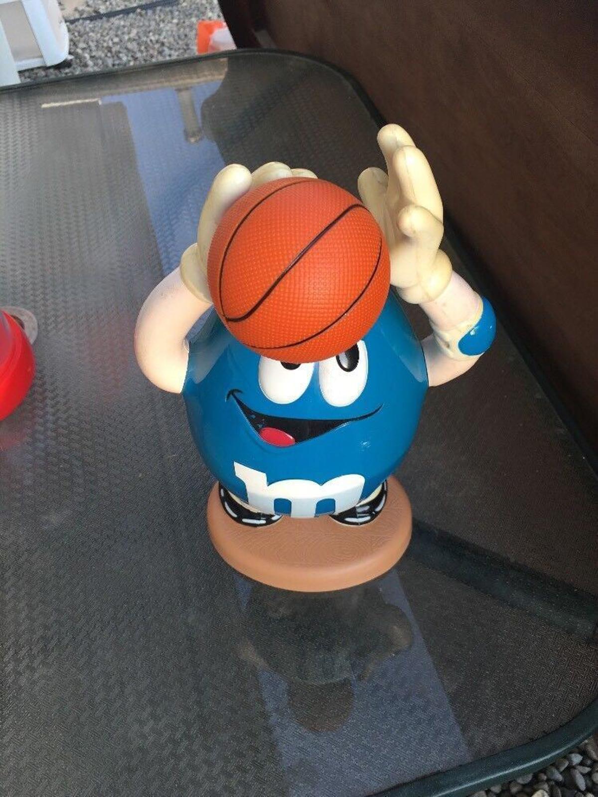 M&M's Candy Dispenser - Basketball NBA Mr. Blue