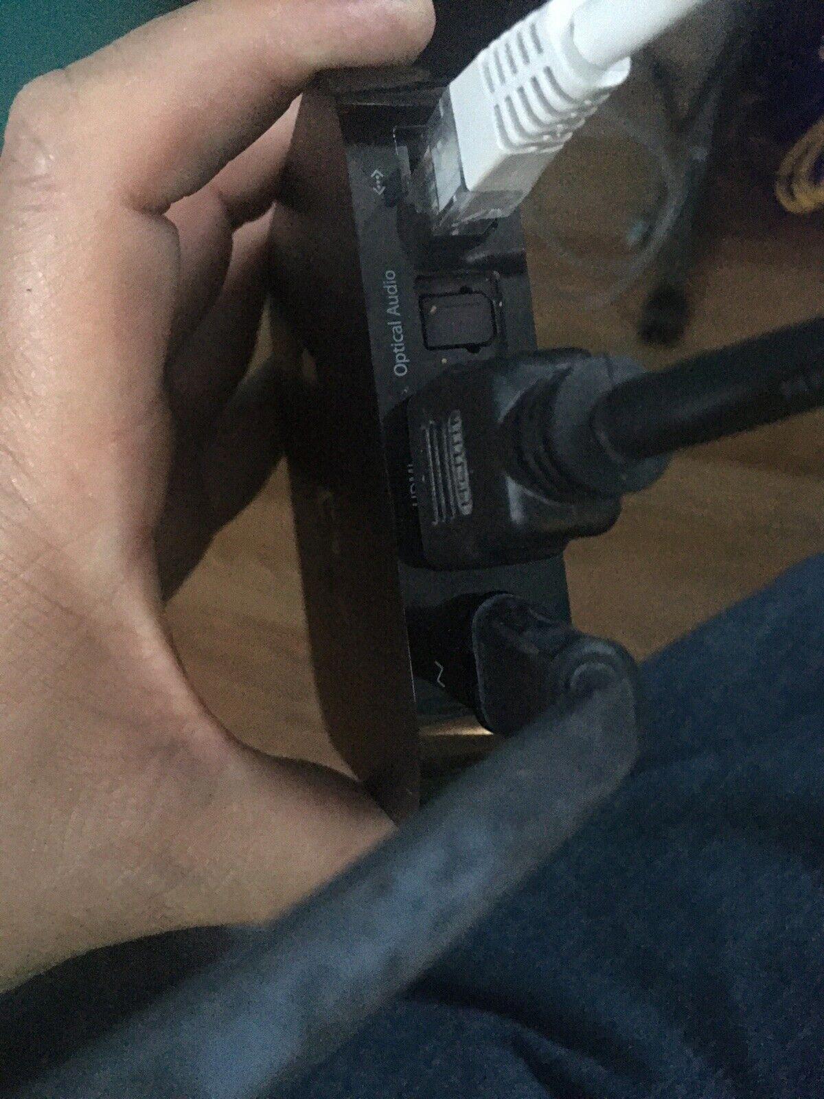 Apple TV (3rd Generation) 8GB HD Media Streamer - A1469