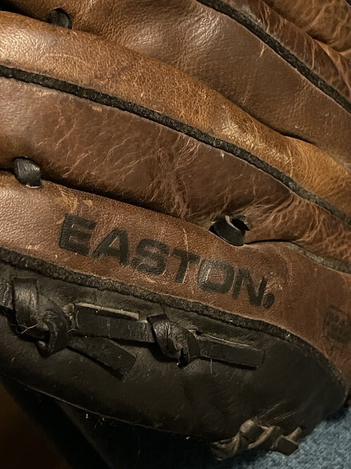 Easton Baseball Glove RHT NAT3 11 inches Black/Brown Leather Natural Series