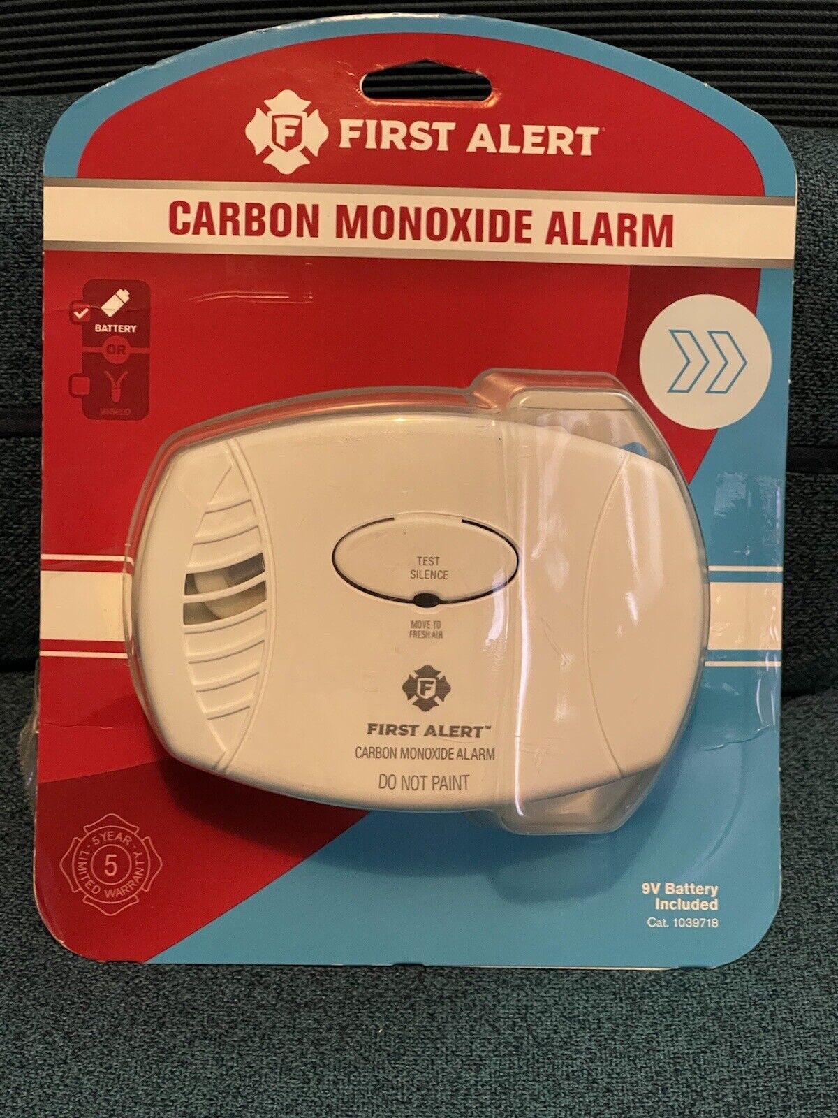 First Alert CO606 Plug-In Carbon Monoxide Detector W/ Battery Backup