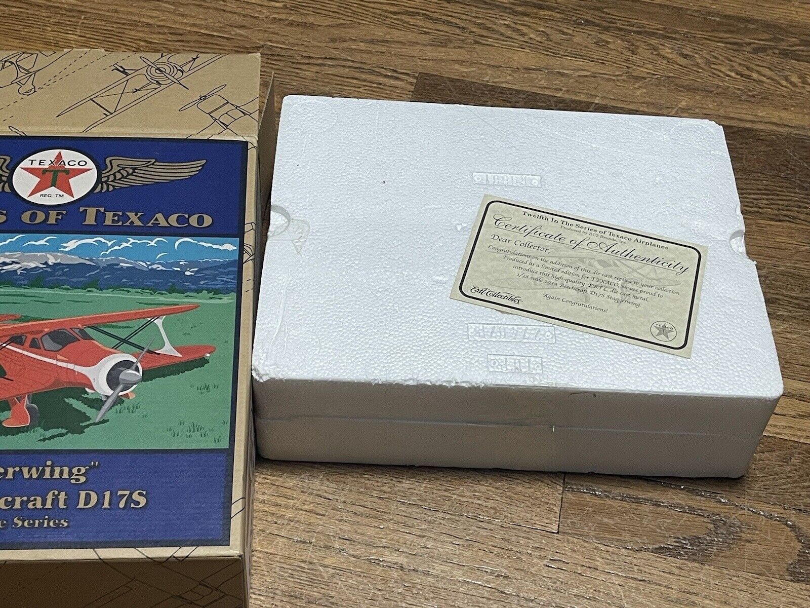 Ertl Wings Of Texaco Staggerwing 1939 Beechcraft D17S Diecast Plane 2004