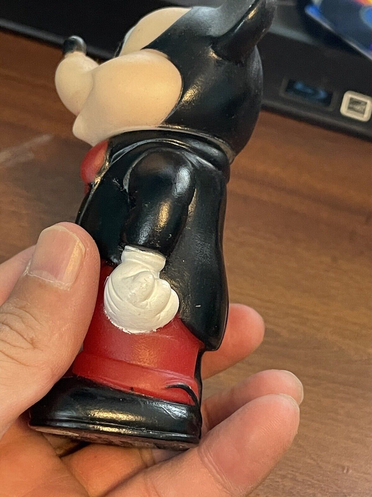 WOW Vintage 1986 Mickey Mouse Toy Disneyland Park Souvenir Bubble Maker Rare (15