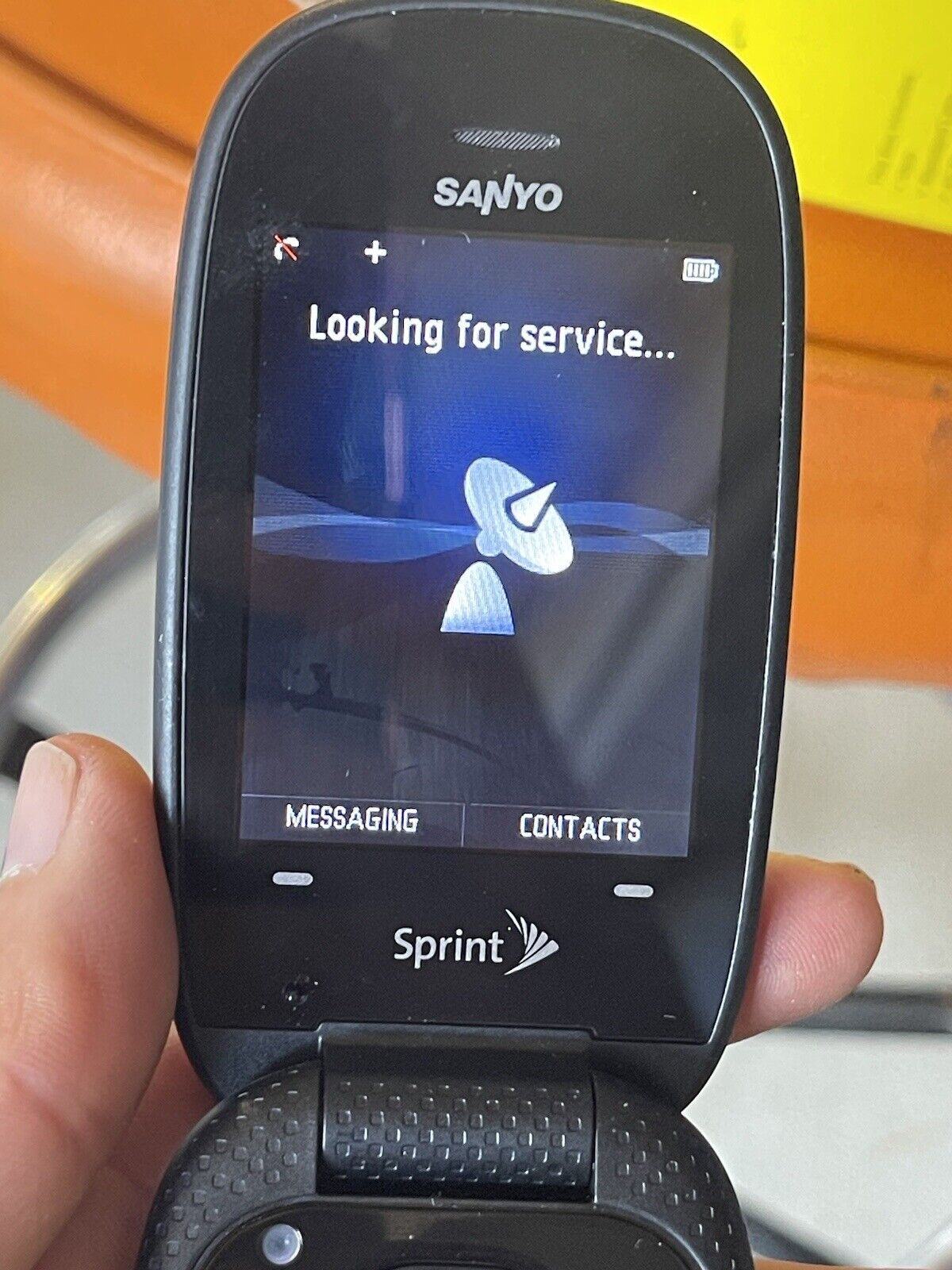 Sanyo Vero Flip Phone - SCP-3820 - Blue and Black - Sprint Cellular