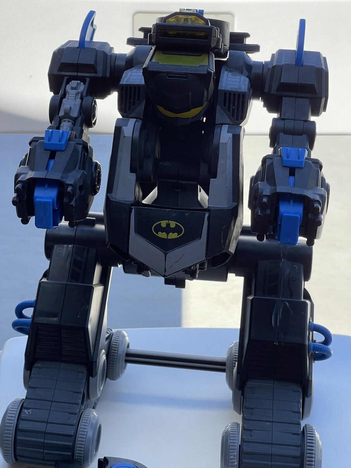 Batman Fisher-Price Imaginext DC Super Friends Transforming Batbot With Remote