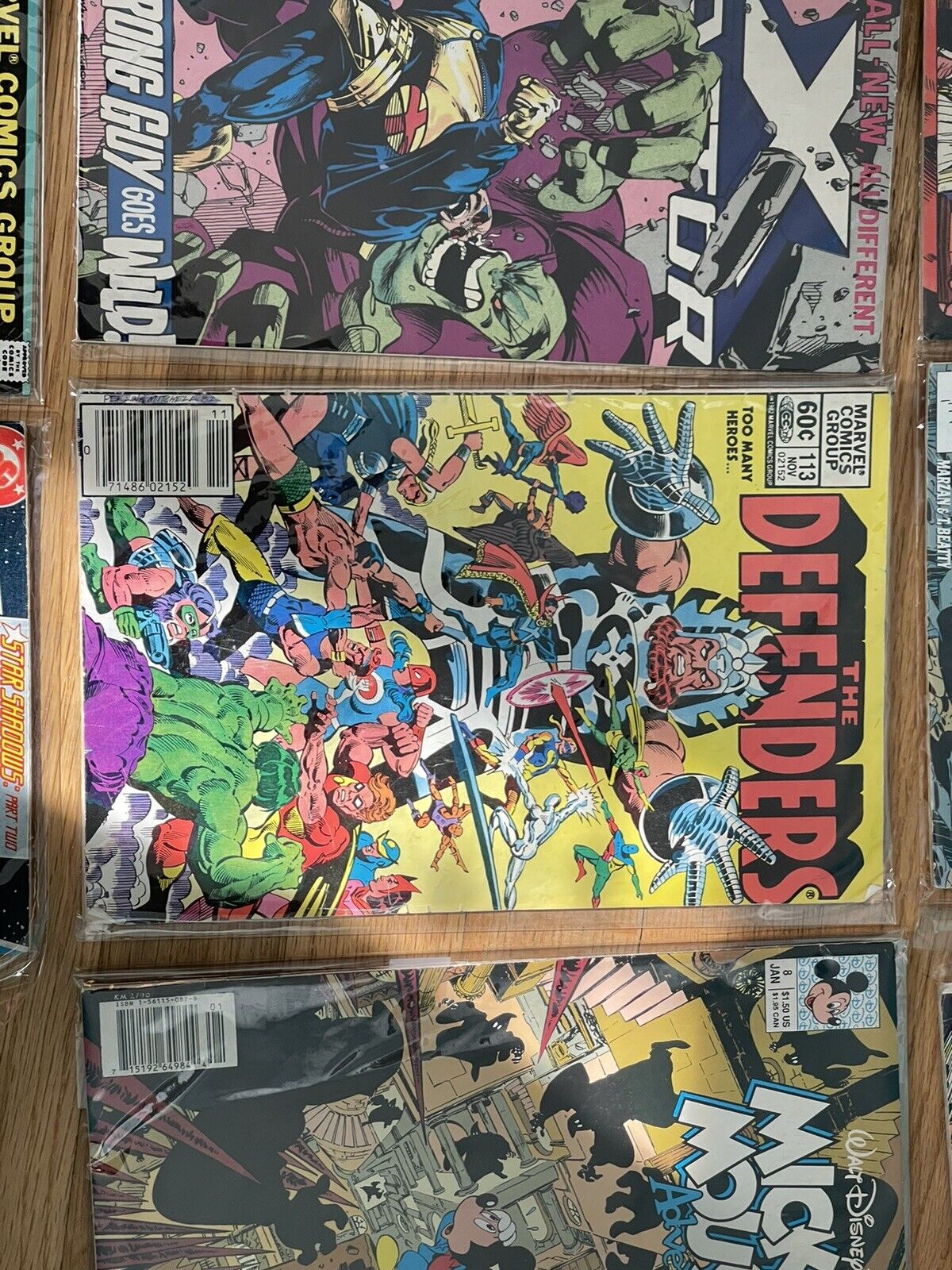 Lot of  18 comic books  (6)