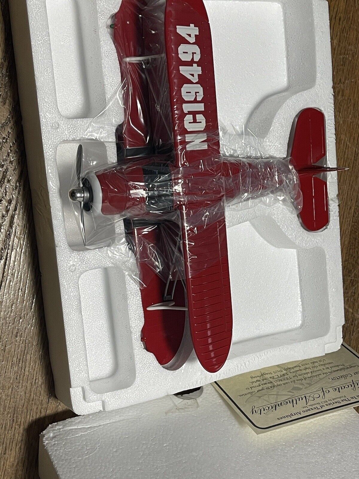 Ertl Wings Of Texaco Staggerwing 1939 Beechcraft D17S Diecast Plane 2004