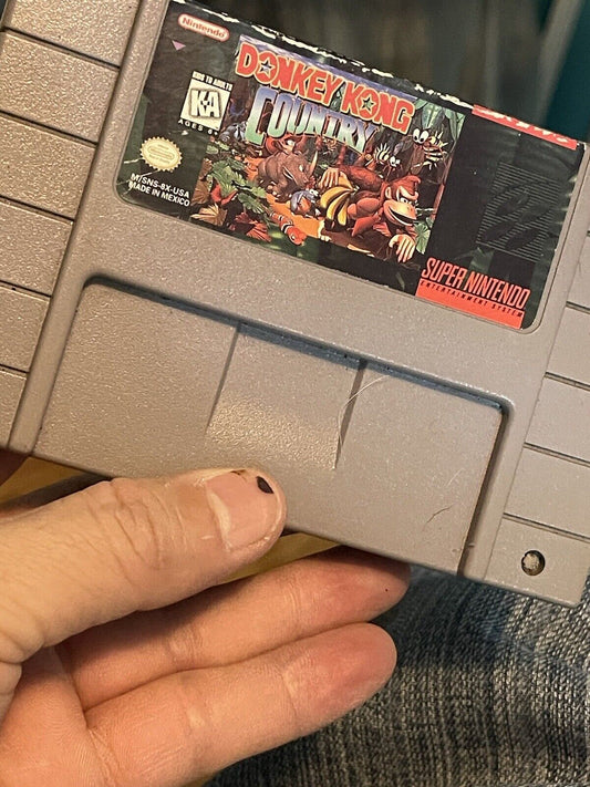 Donkey Kong Country (Super NES Nintendo SNES) video game