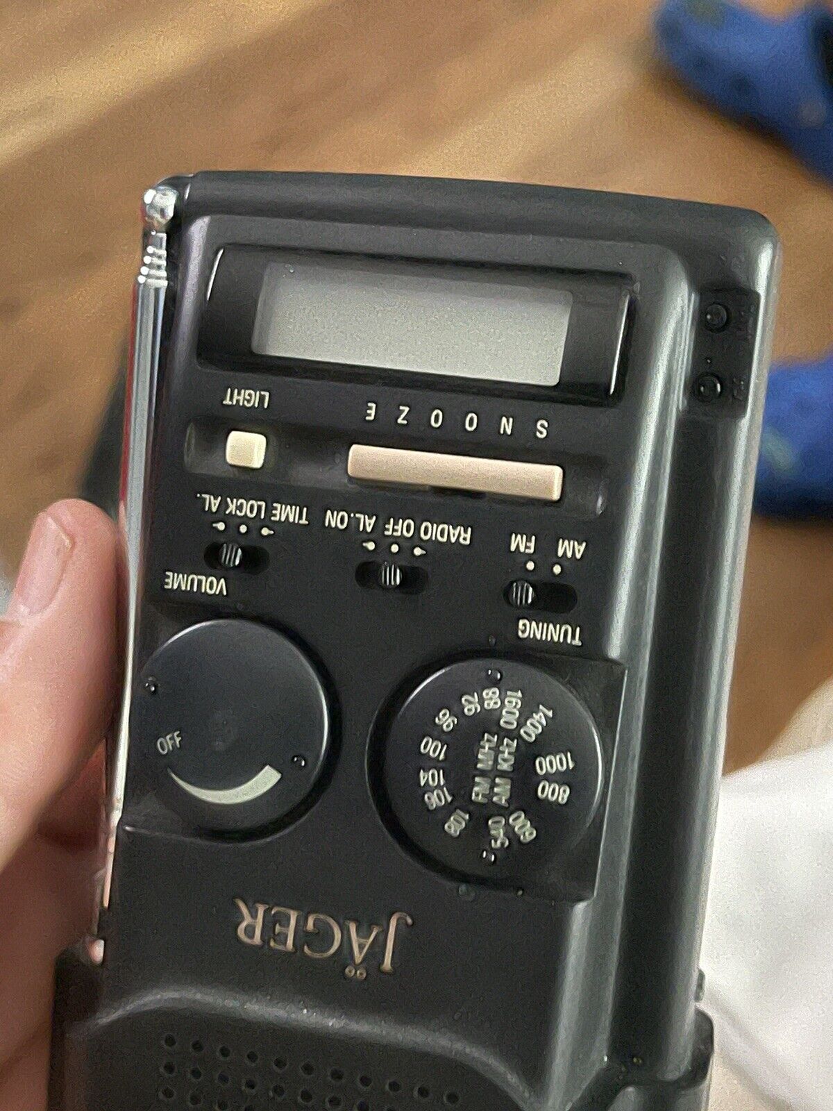 Boeing vintage am-fm radio