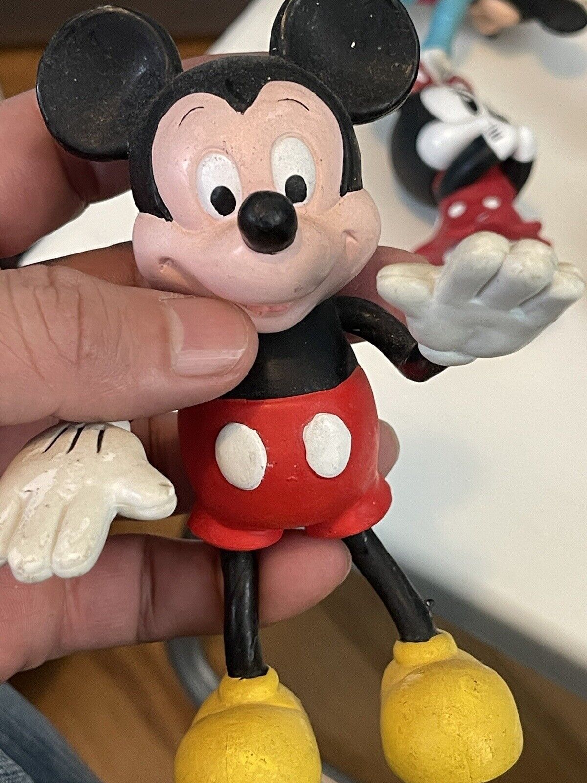 Collection of  11 mickey and mini mouse , Disneyland Must Have , (14)