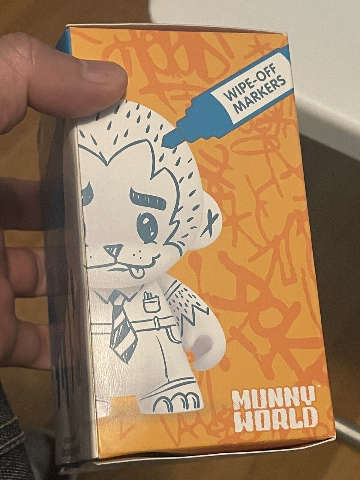 LootCrate Munny World Create Your Own Vinyl Art Toy DIY Craft 3 Wipe-off Markers