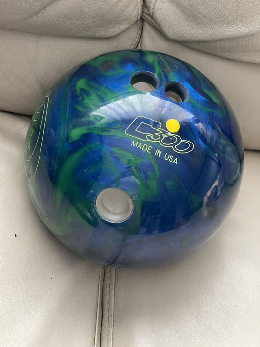 Columbia 300 Scout Reactive Bowling Ball  12.8lb