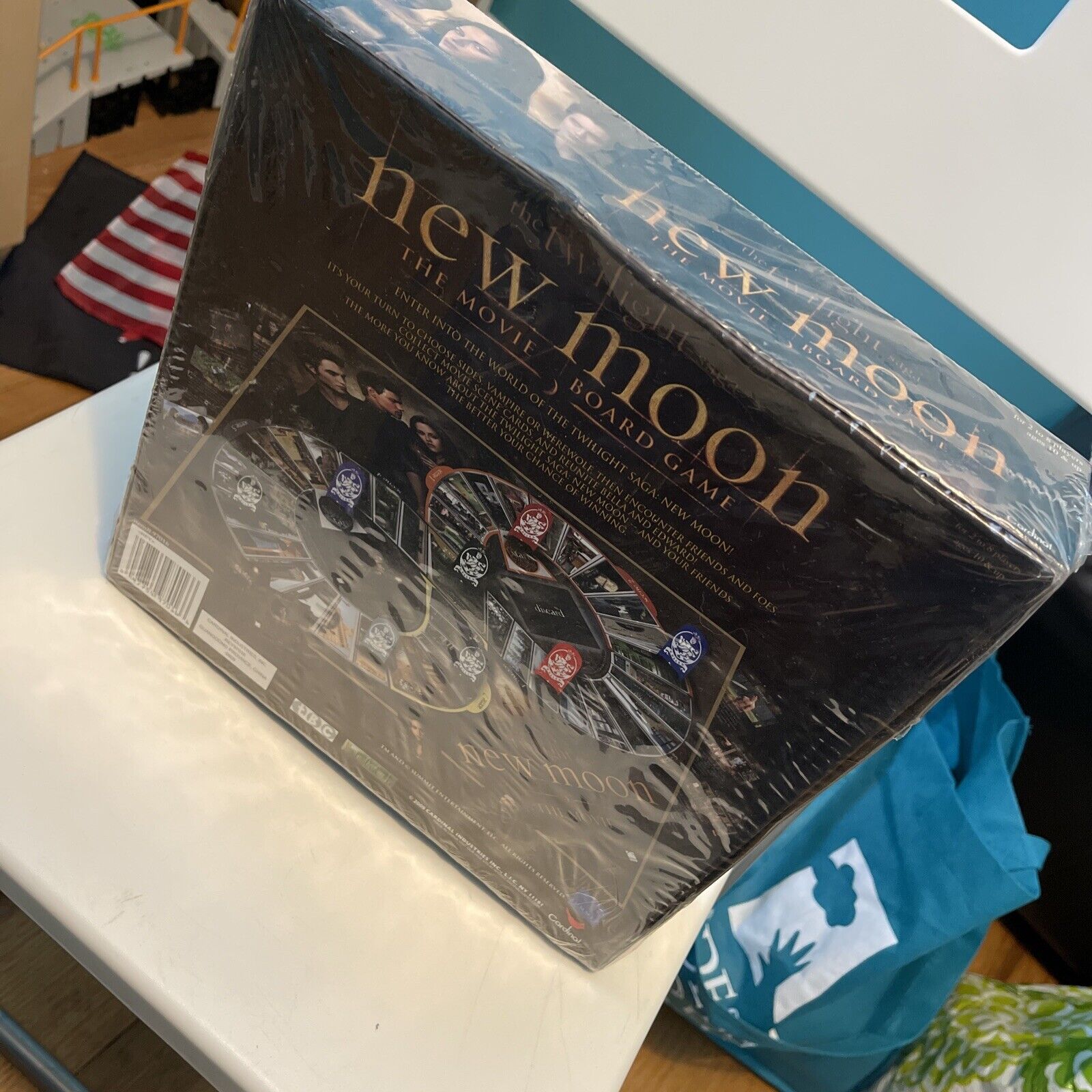 The Twilight Saga New Moon The Movie Board Game (19)