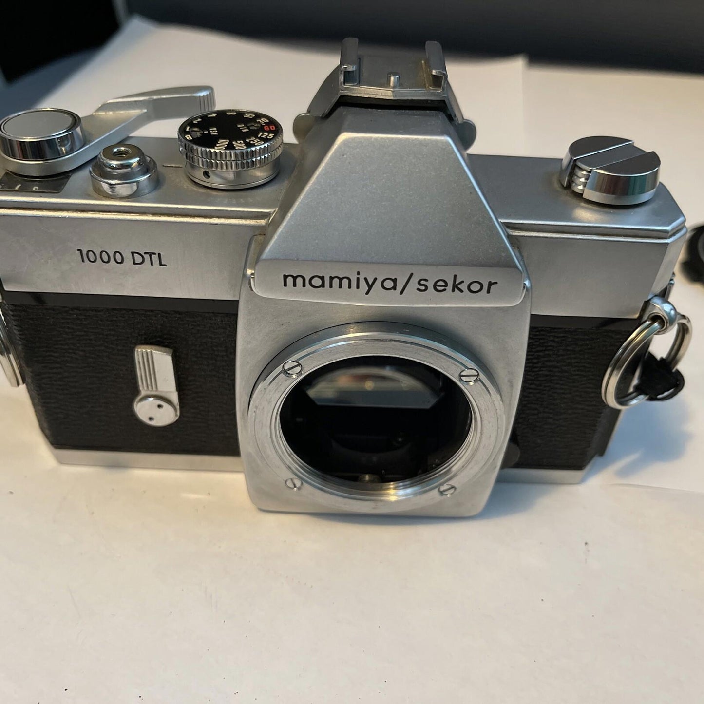 Mamiya/Sekor 1000 DTL  SLR Camera Body, Untested (1)