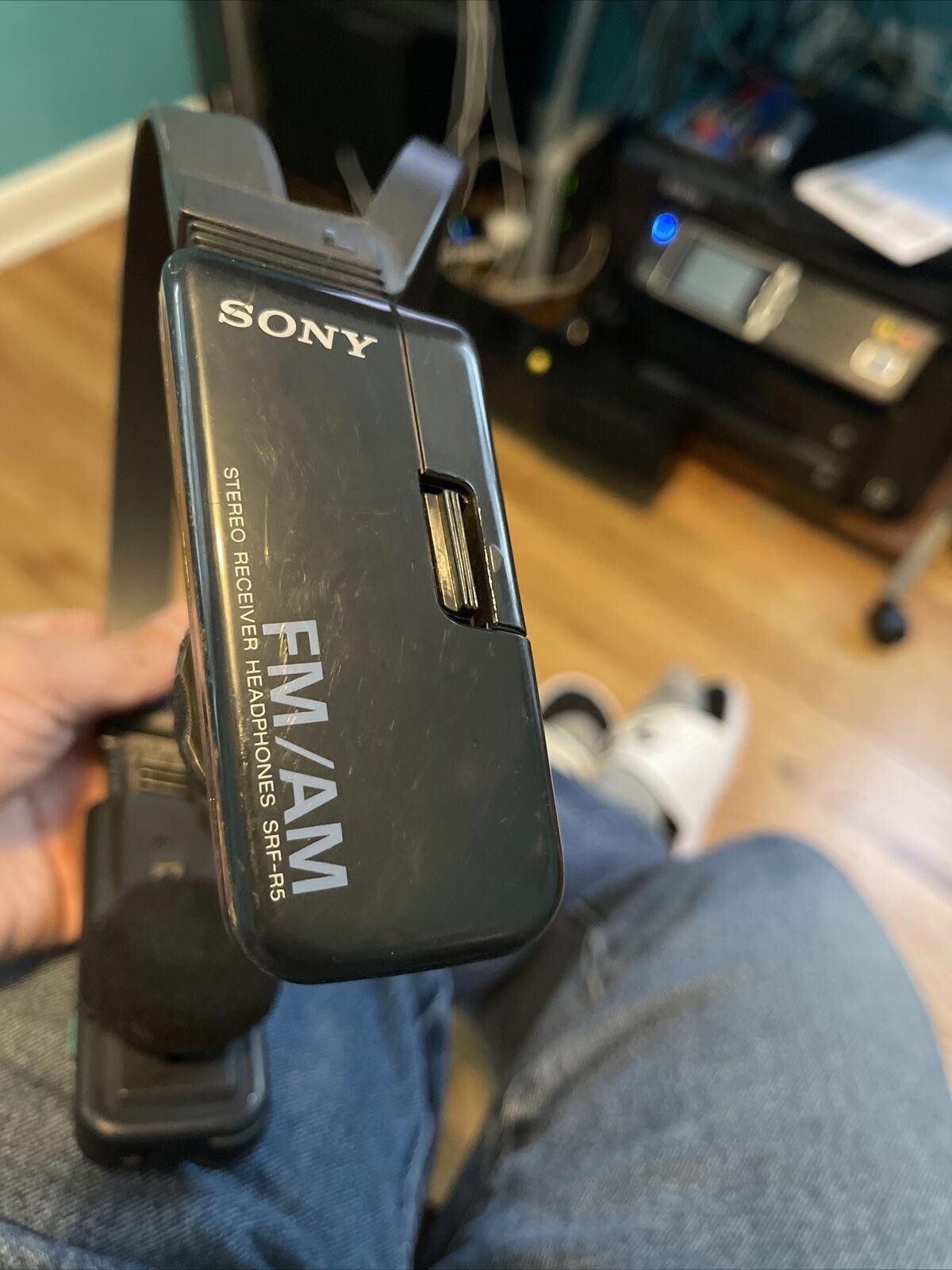 Vintage Sony SRF-R5 Stereo Receiver Headphones Works (4)