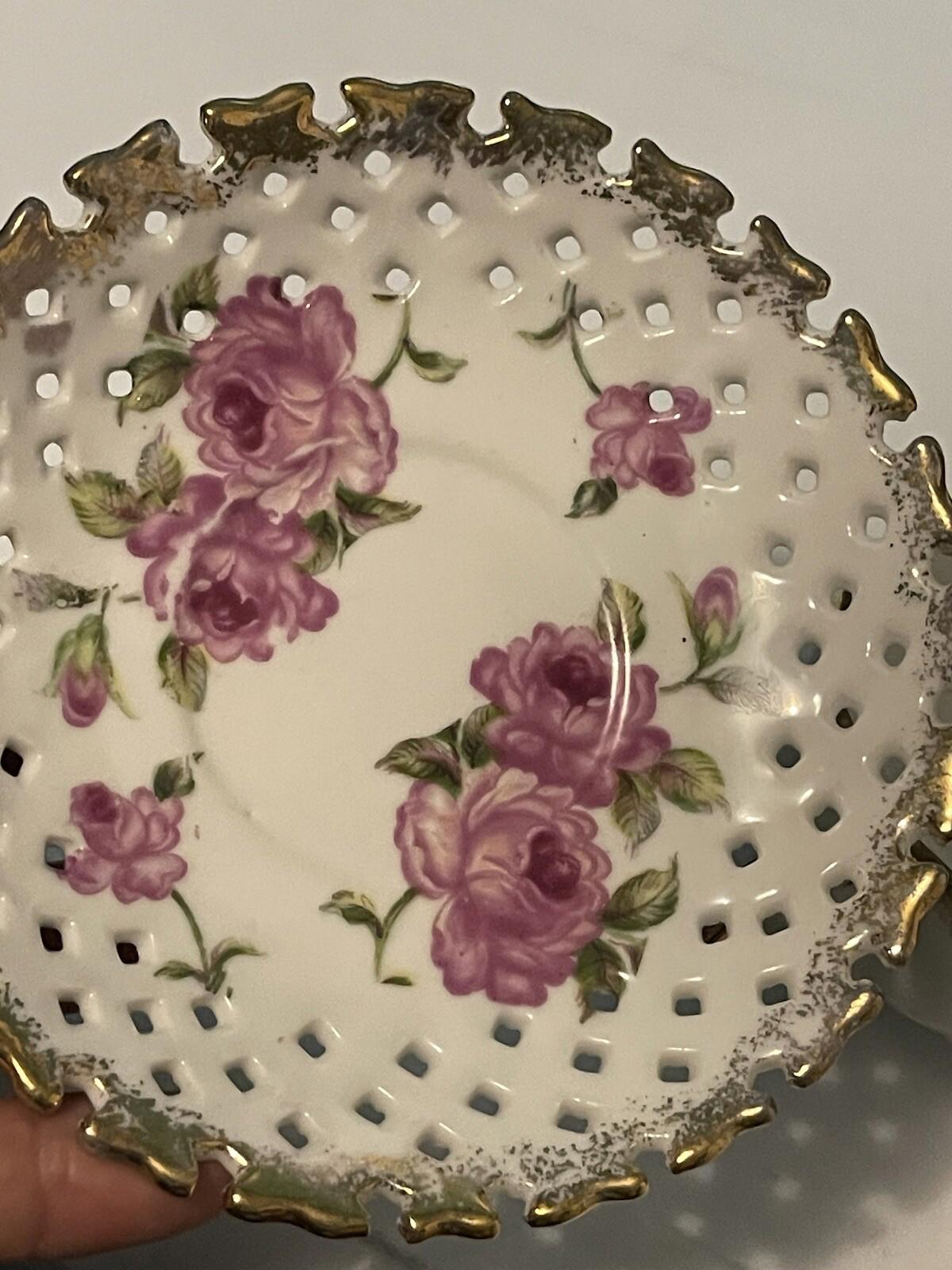 Vtg Hand Painted Footed Teacup Saucer Gold Gilded