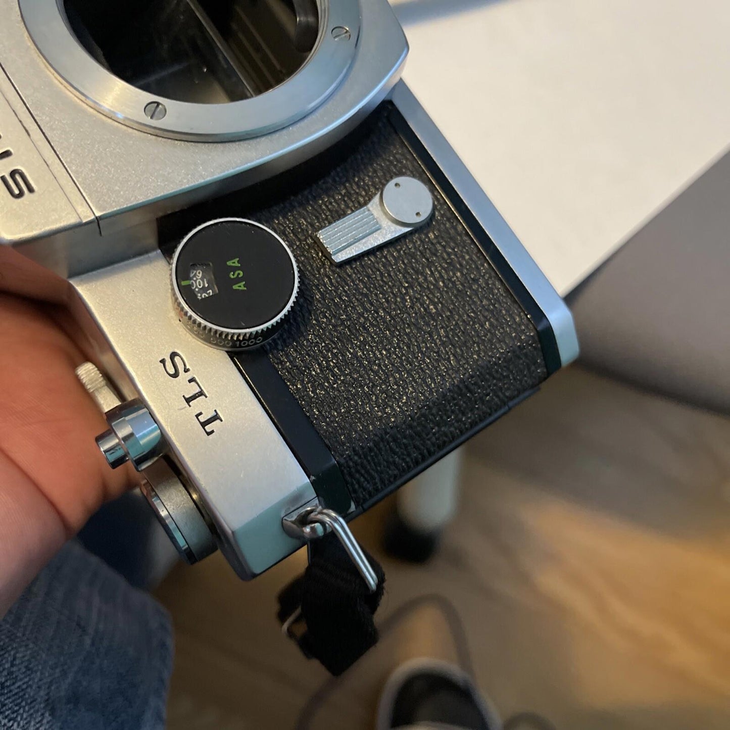 Vintage Ricoh Singlex TLS Camera Body Only , Untested (1)