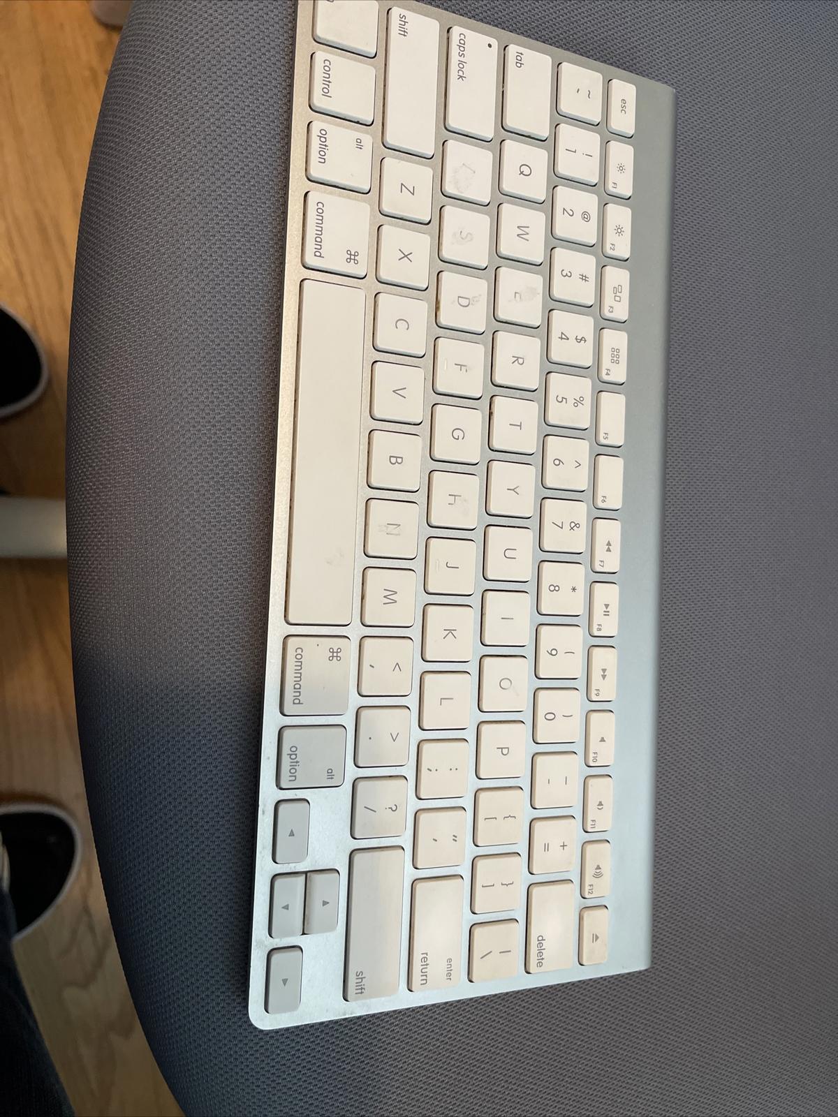 Apple A1314 Bluetooth Wireless Silver Slim Mini Keyboard Laptop iMac