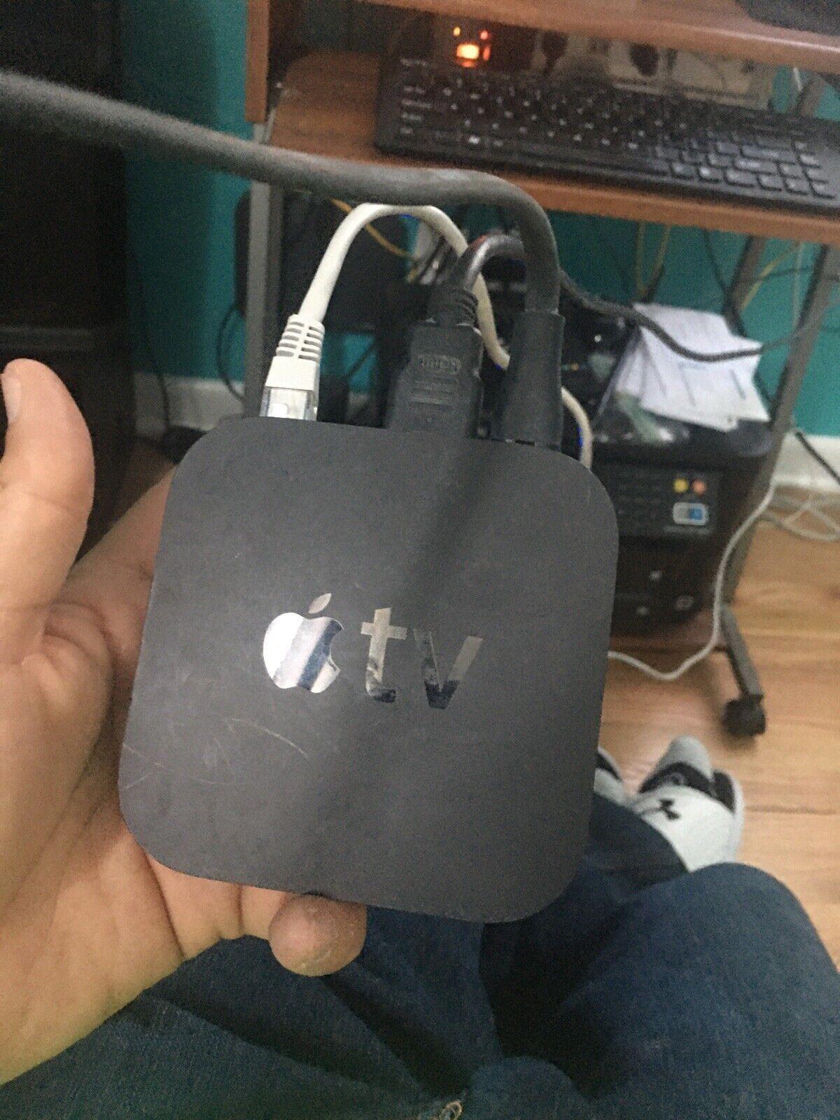 Apple TV (3rd Generation) 8GB HD Media Streamer - A1469