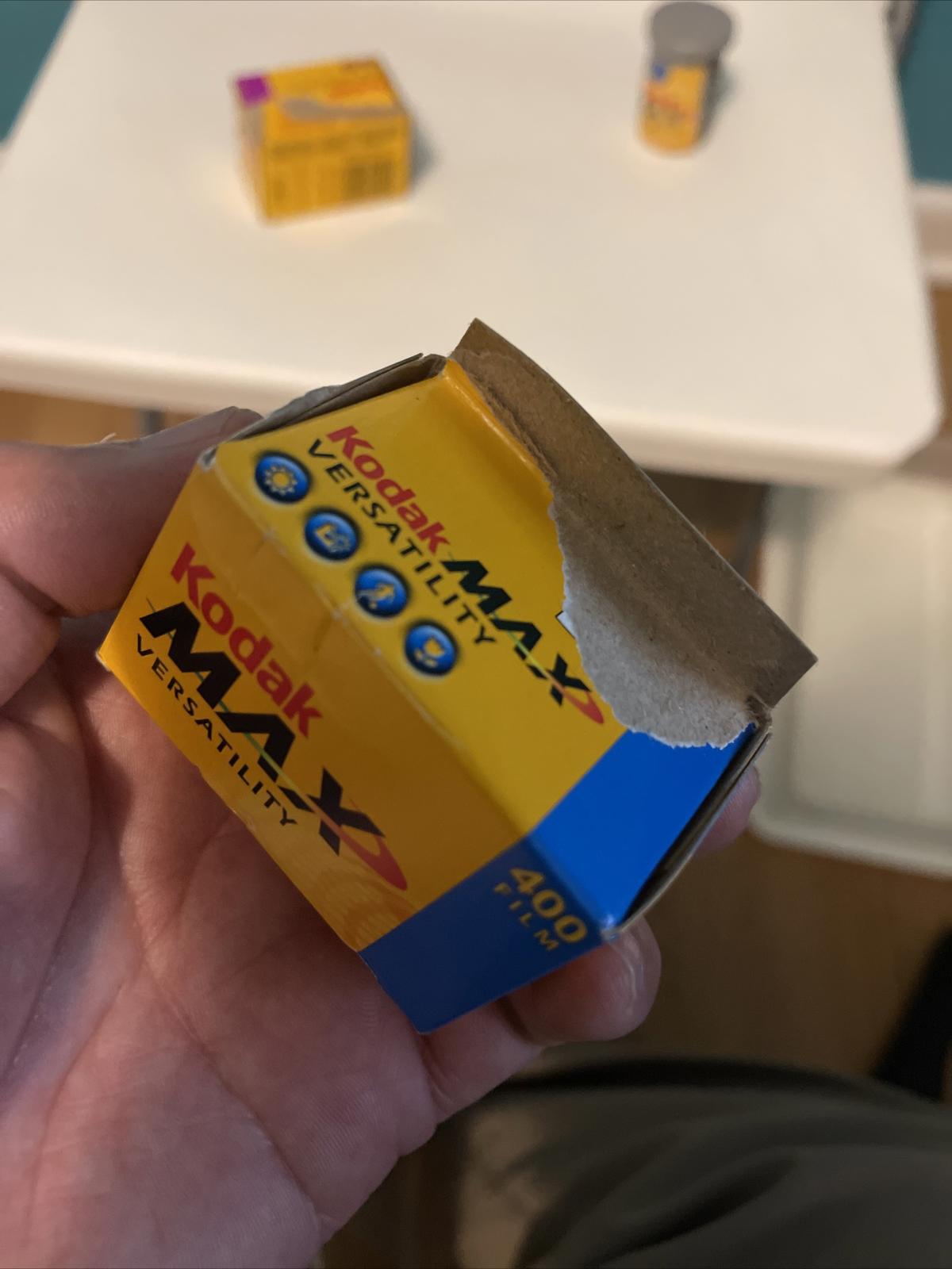 X3 Kodak film 24 Exp.          (12)