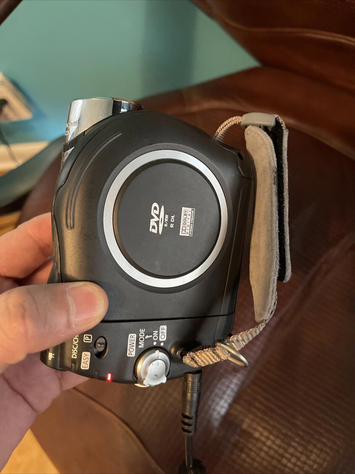 Canon DC320 DVD/SD Card Camcorder, Battery, Charger, (11)