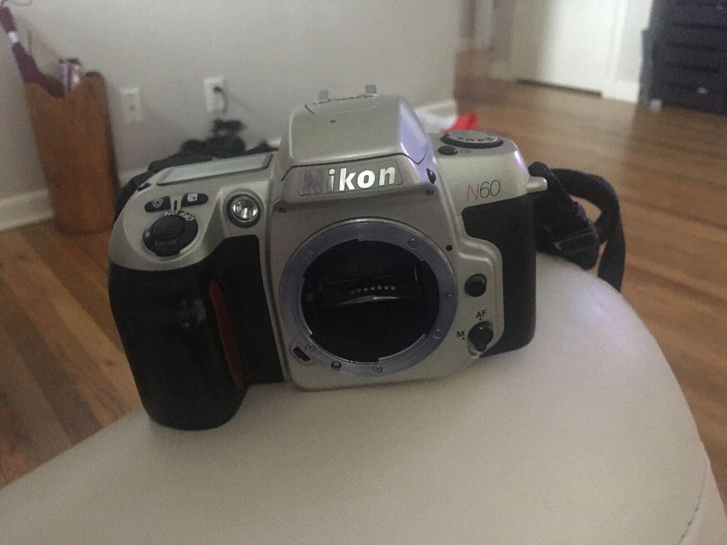 Nikon N60 AF SLR Film Camera Body Untested
