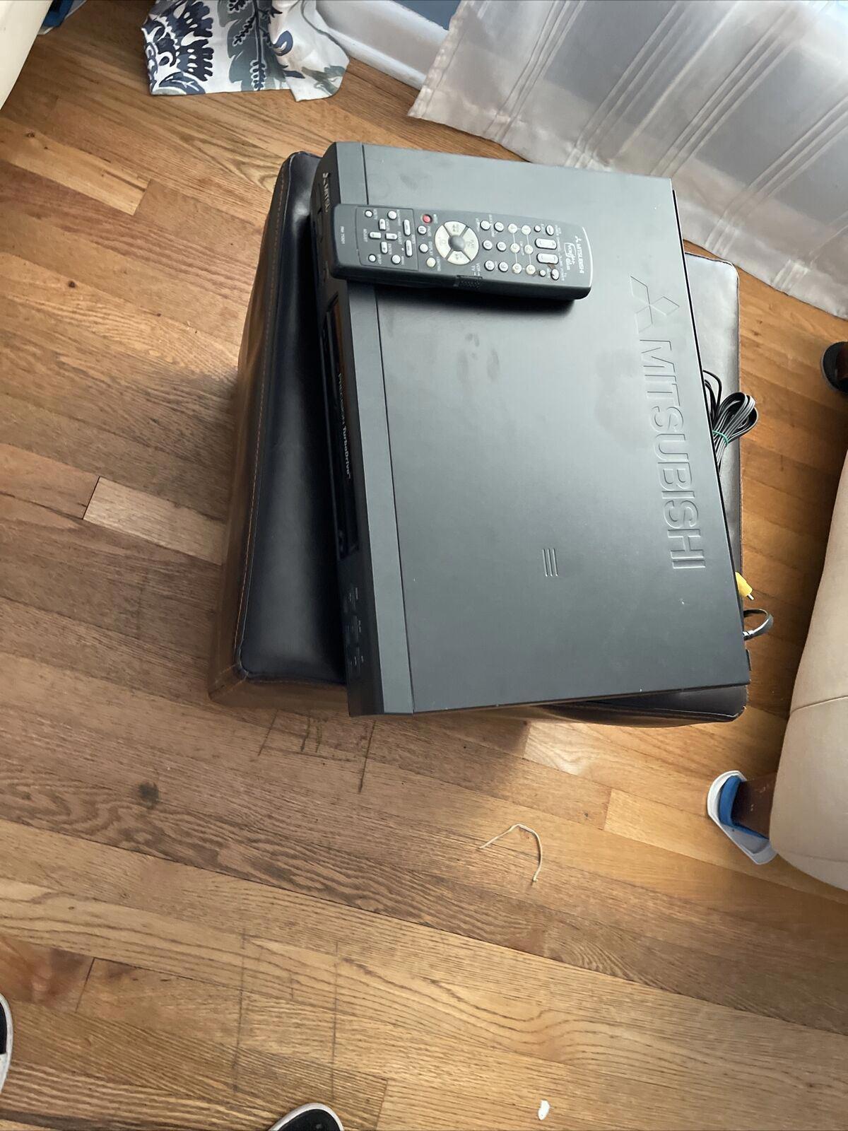 mitsubishi vintage vcr model HS-U577