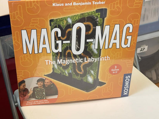 Thames & Kosmos Mag-O-Mag (The Magnetic Labyrinth) Game