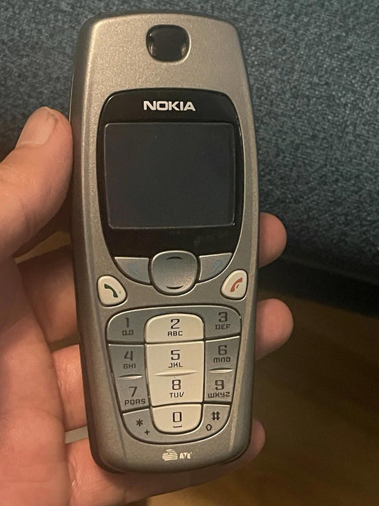 Nokia 3560 - Gray and Black ( AT&T ) Rare TDMA Cellular Phone (untested)