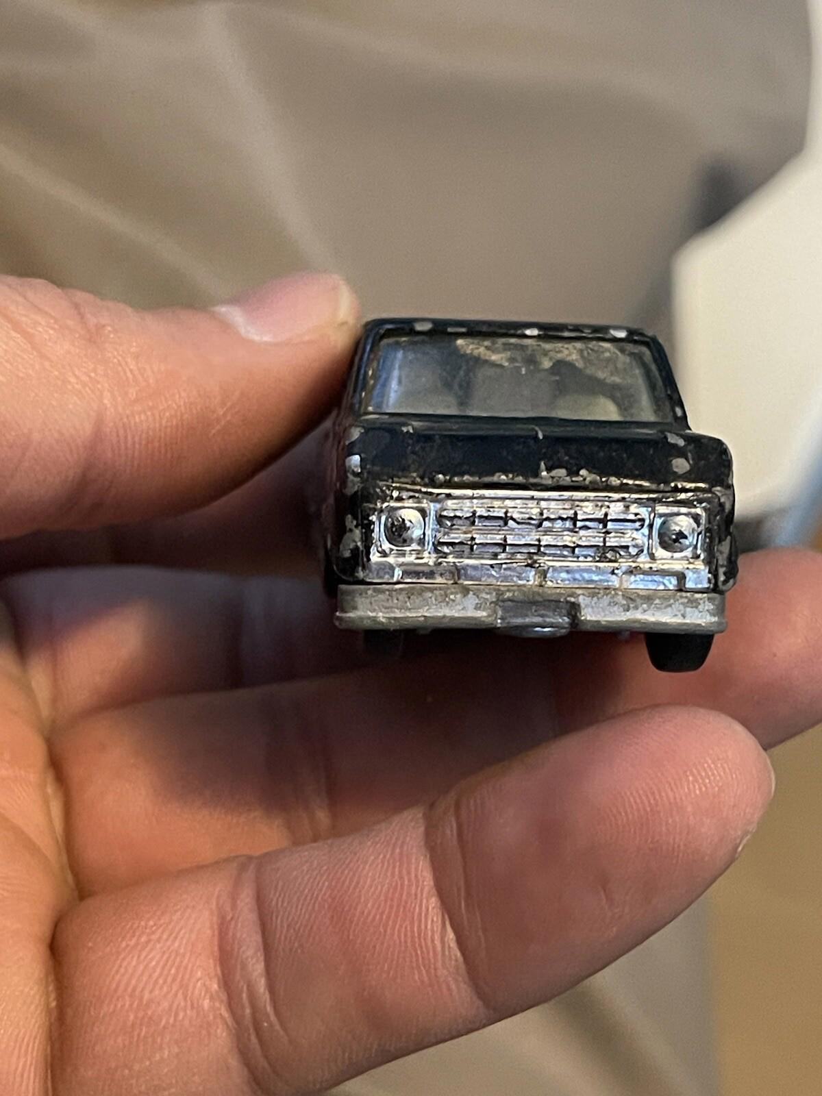 VTG YATMING DEVIL'S DEN VAN #1501 BLACK USED