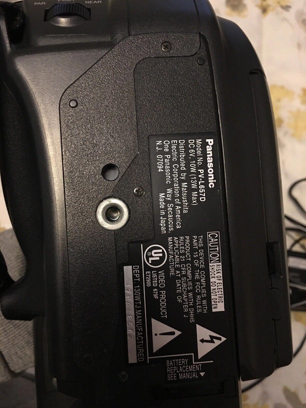 Panasonic Palmcorder PalmSight Camcorder PV-L657D with Manual in Case